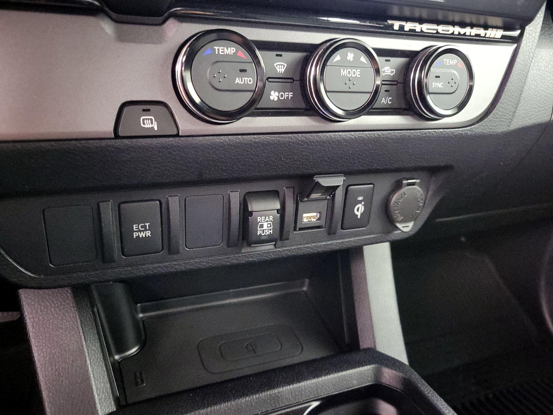 Thumbnail: 2021 Toyota Tacoma - 18
