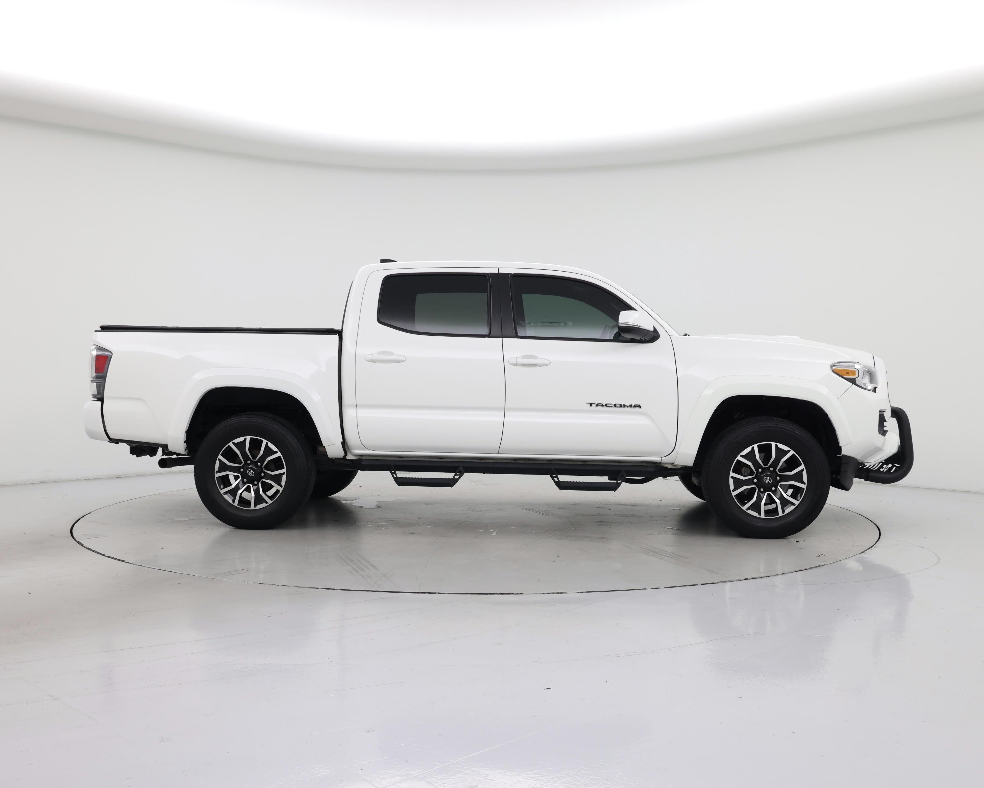 Thumbnail: 2021 Toyota Tacoma - 7