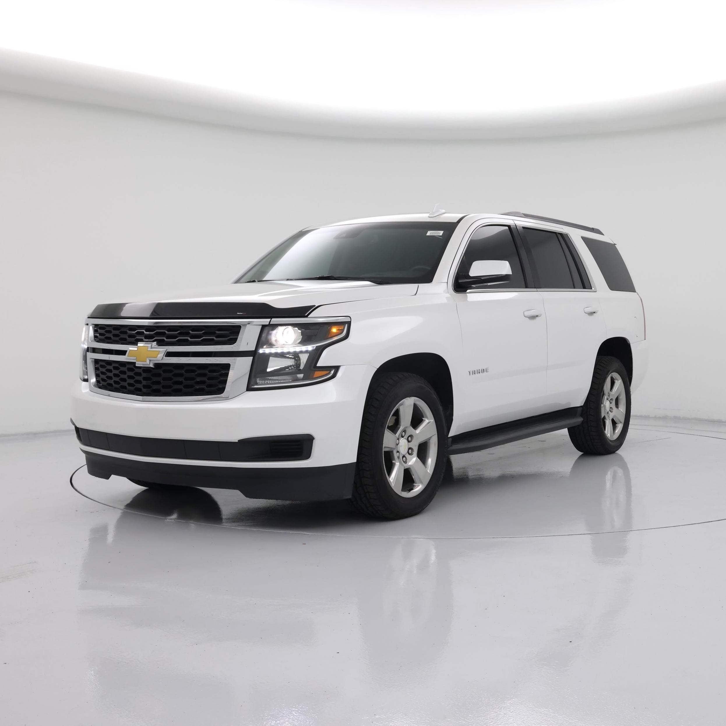 Thumbnail: 2017 Chevrolet Tahoe - 4