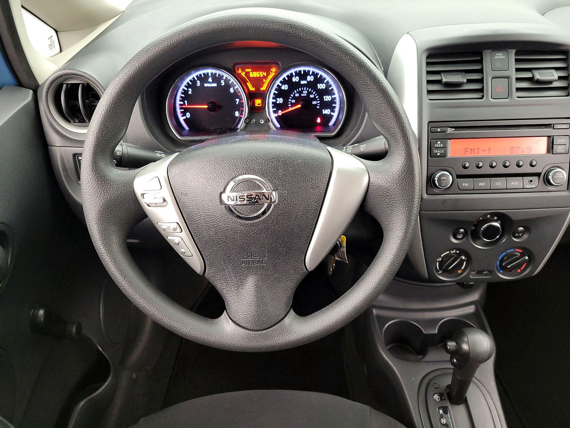 Thumbnail: 2015 Nissan Versa Note - 10