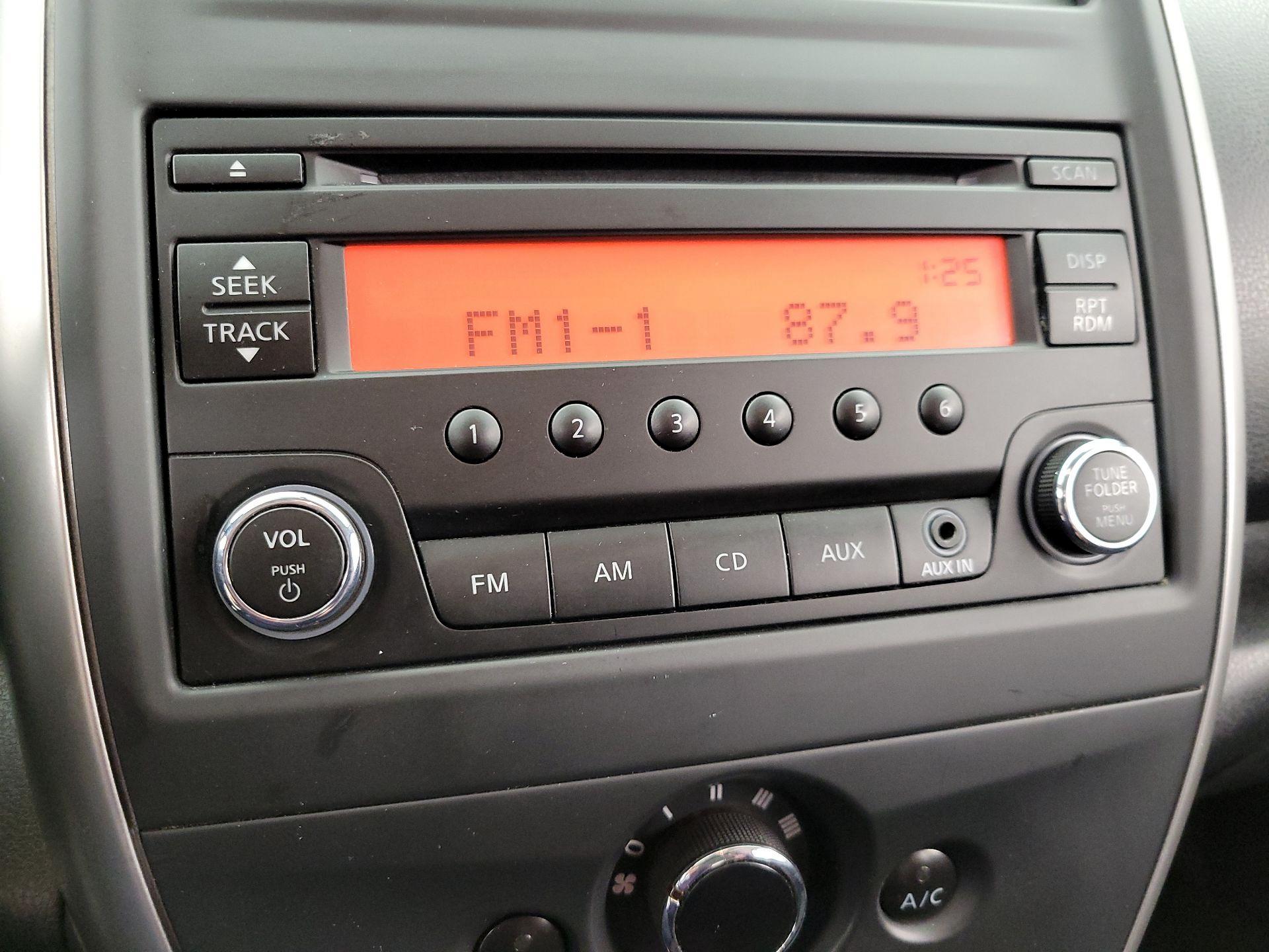 Thumbnail: 2015 Nissan Versa Note - 14