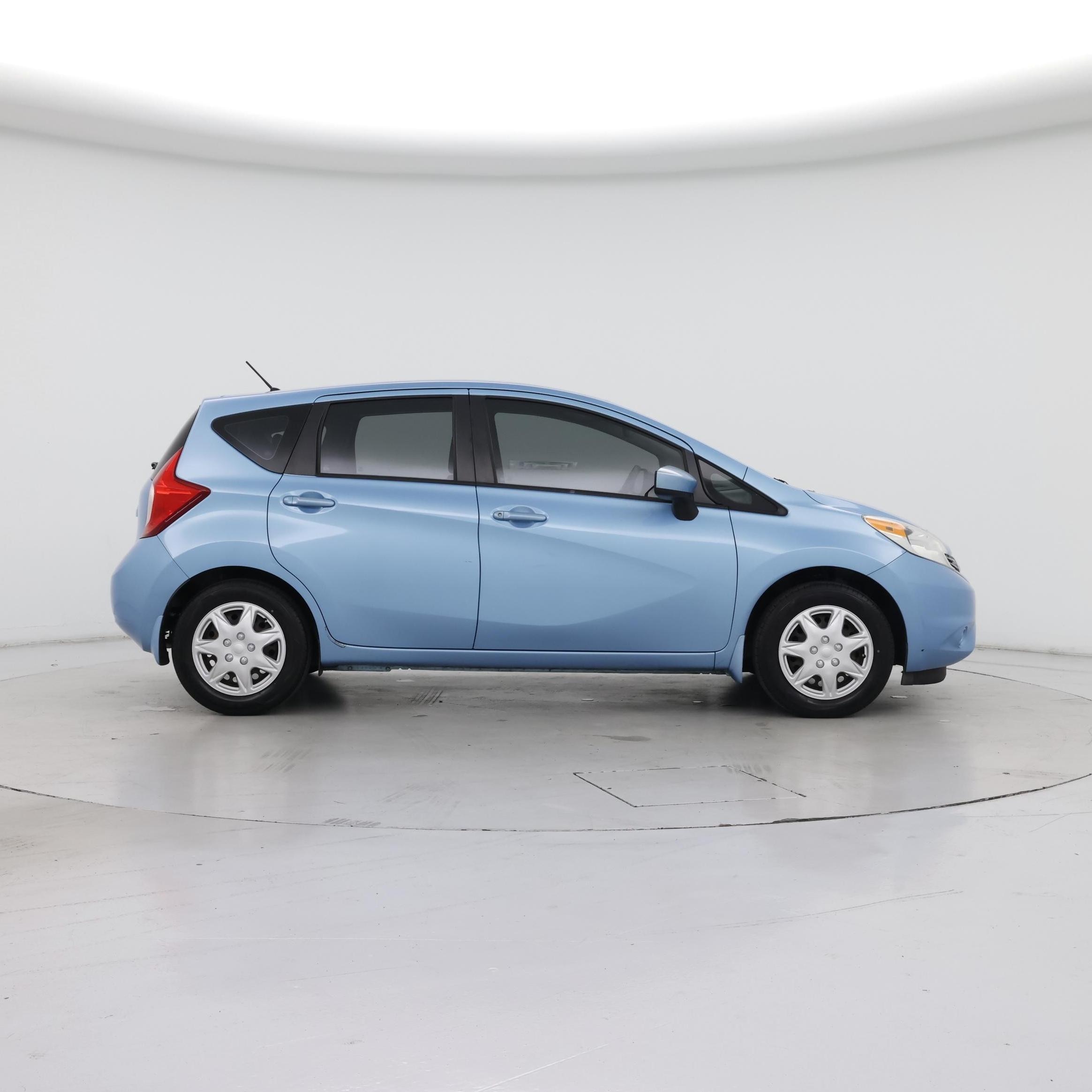 Thumbnail: 2015 Nissan Versa Note - 7