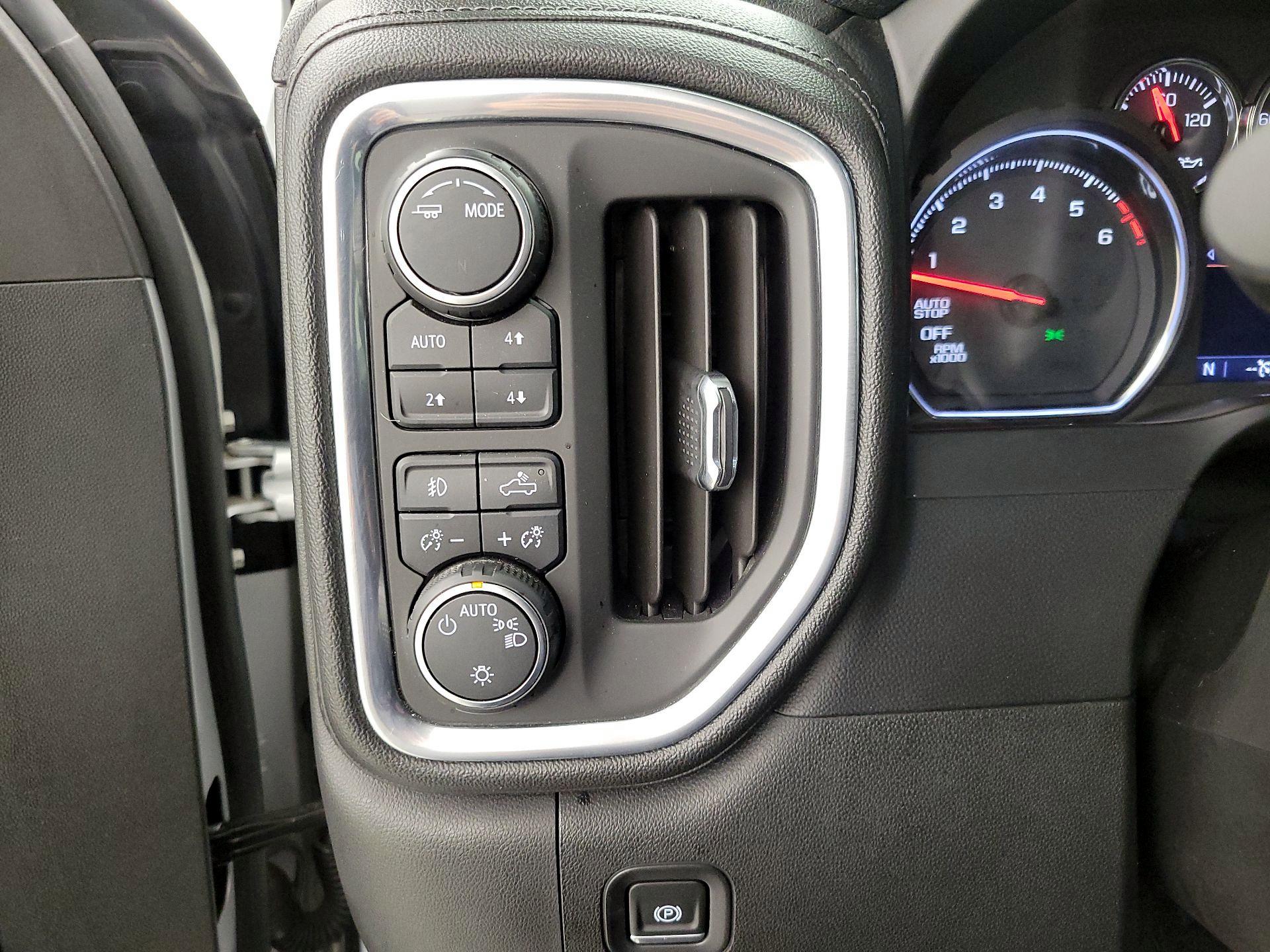 Thumbnail: 2020 Chevrolet Silverado 1500 - 13