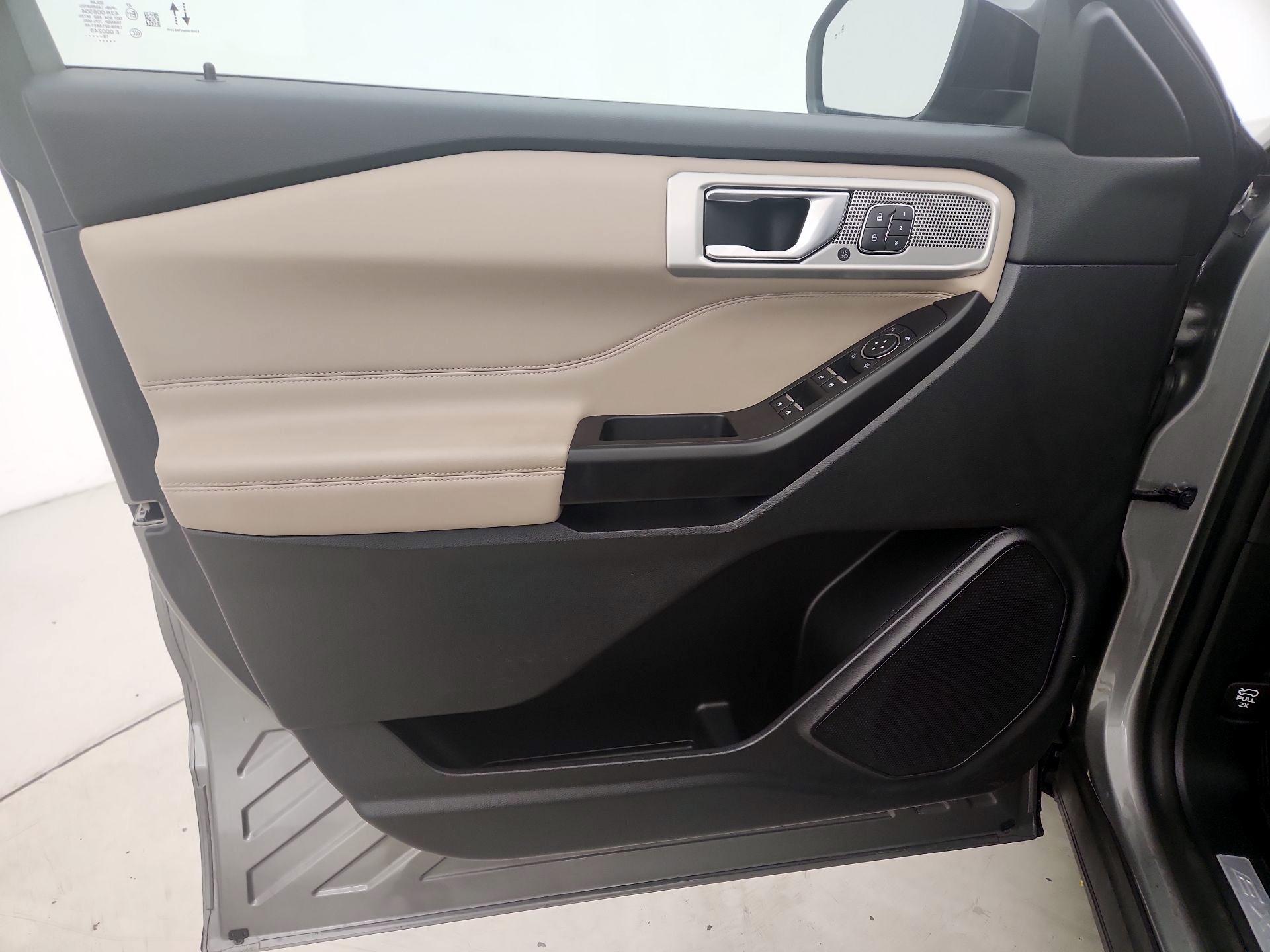 Thumbnail: 2020 Ford Explorer - 12