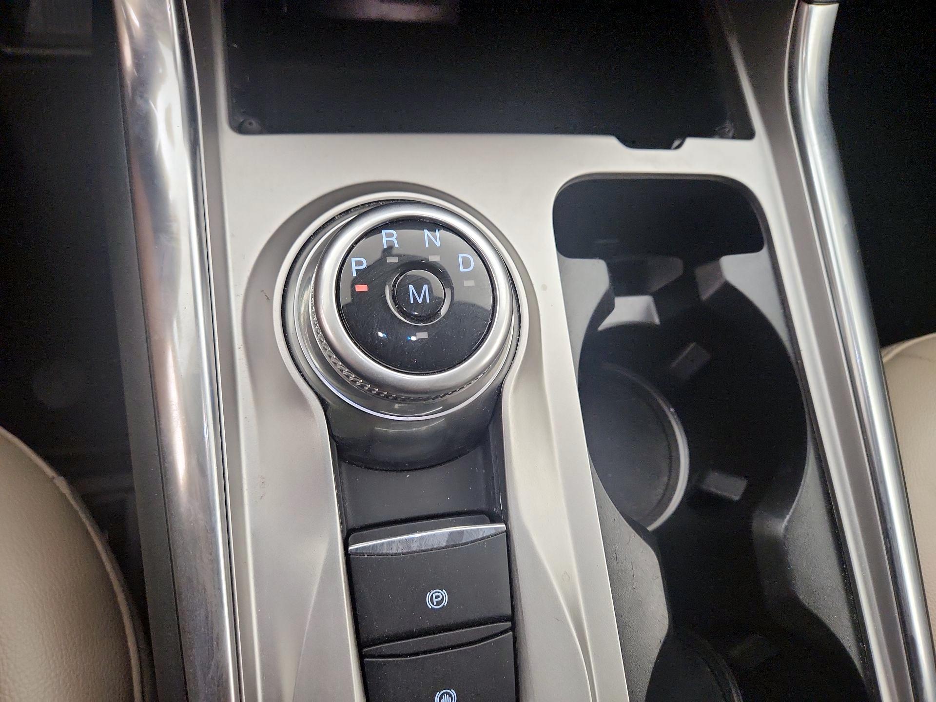 Thumbnail: 2020 Ford Explorer - 18