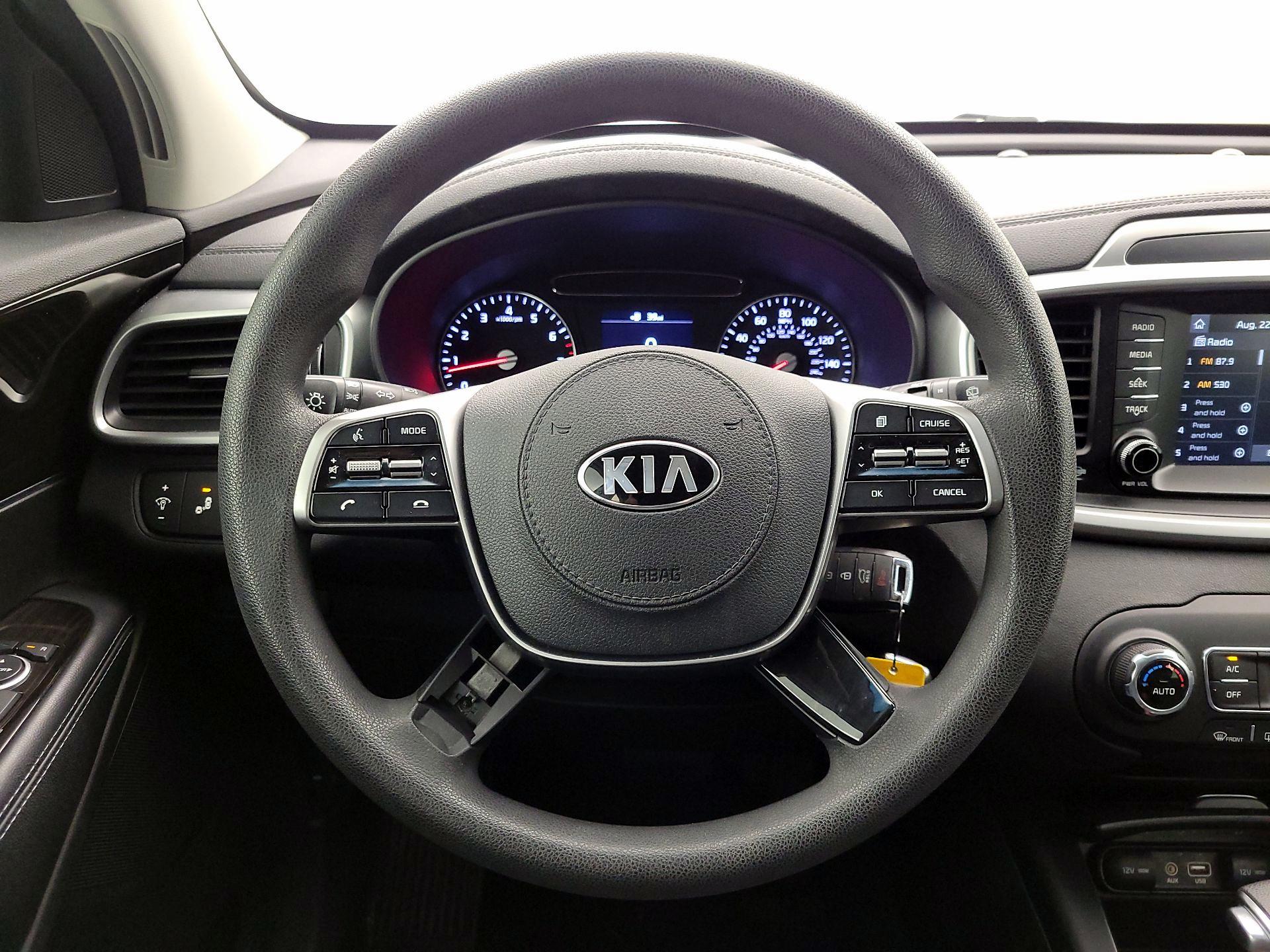 Thumbnail: 2019 Kia Sorento - 10