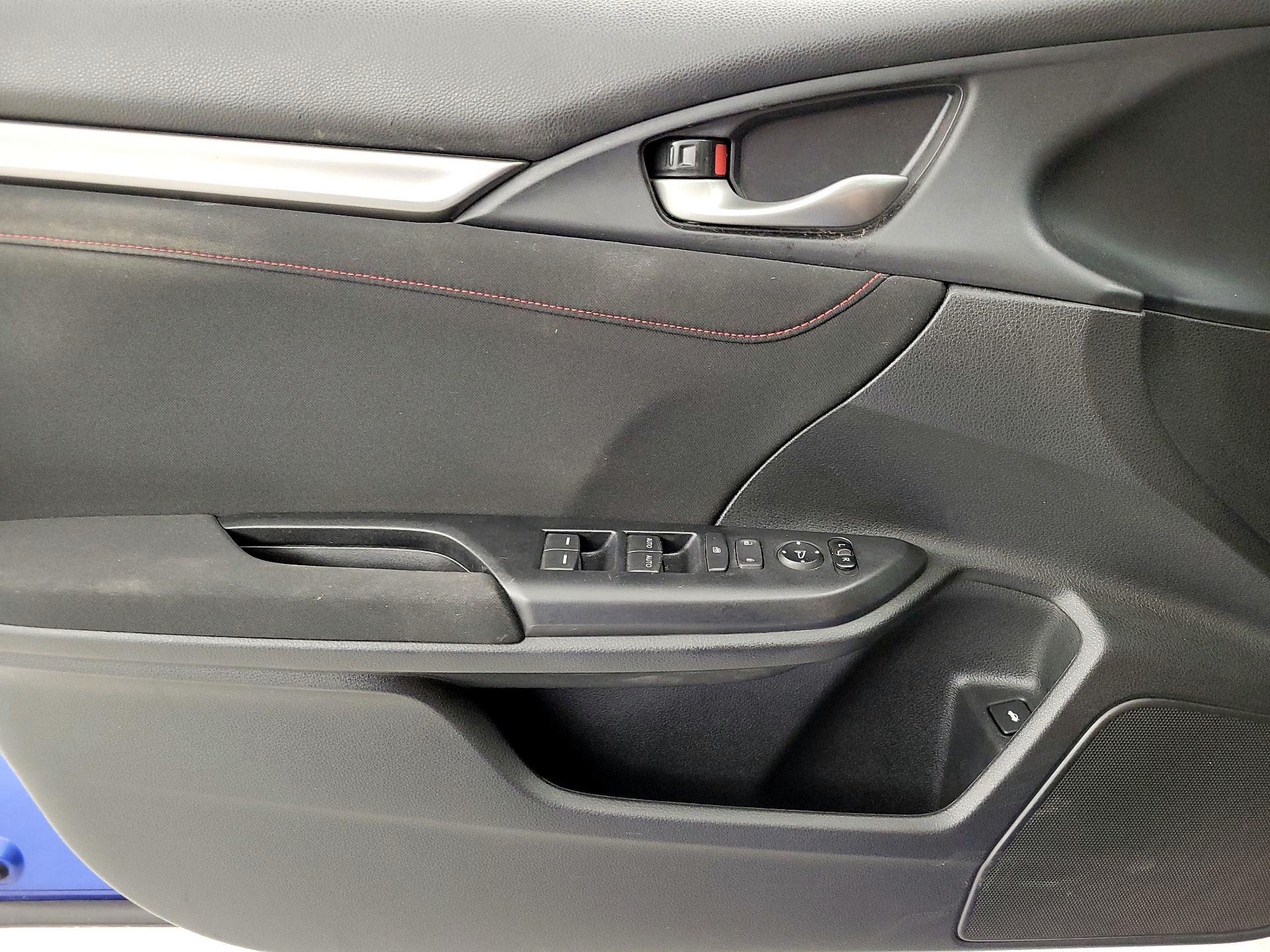 Thumbnail: 2017 Honda Civic - 12