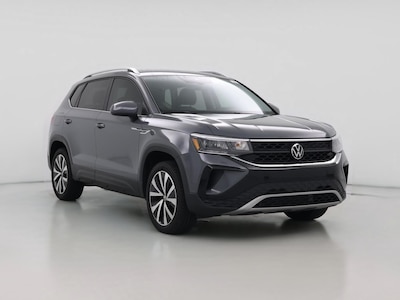 Gray 2024 Volkswagen Taos SE