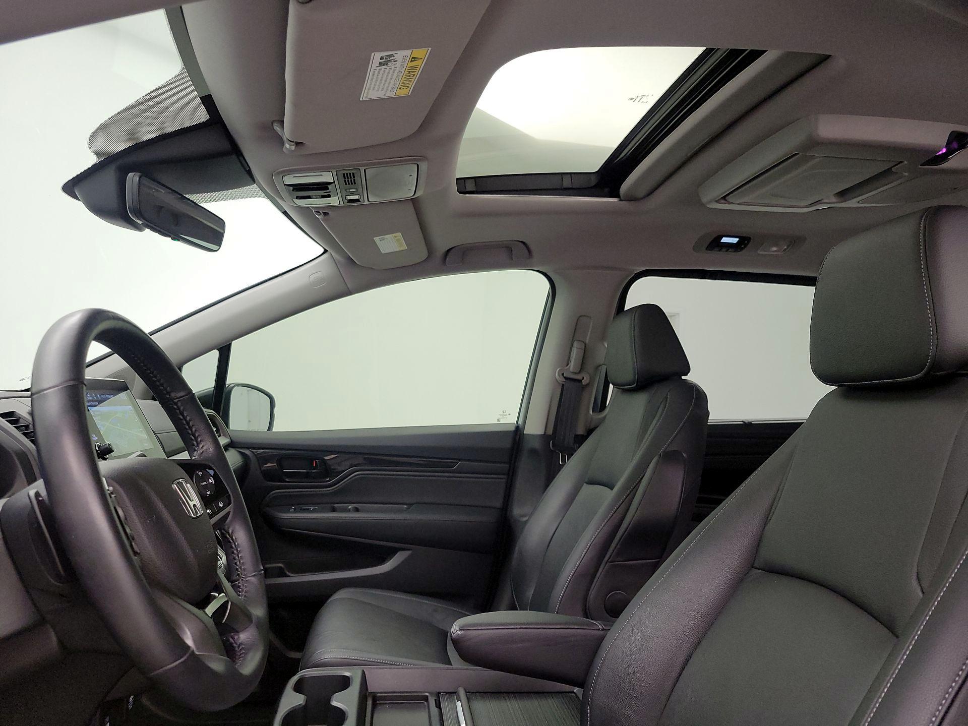 Thumbnail: 2023 Honda Odyssey - 20