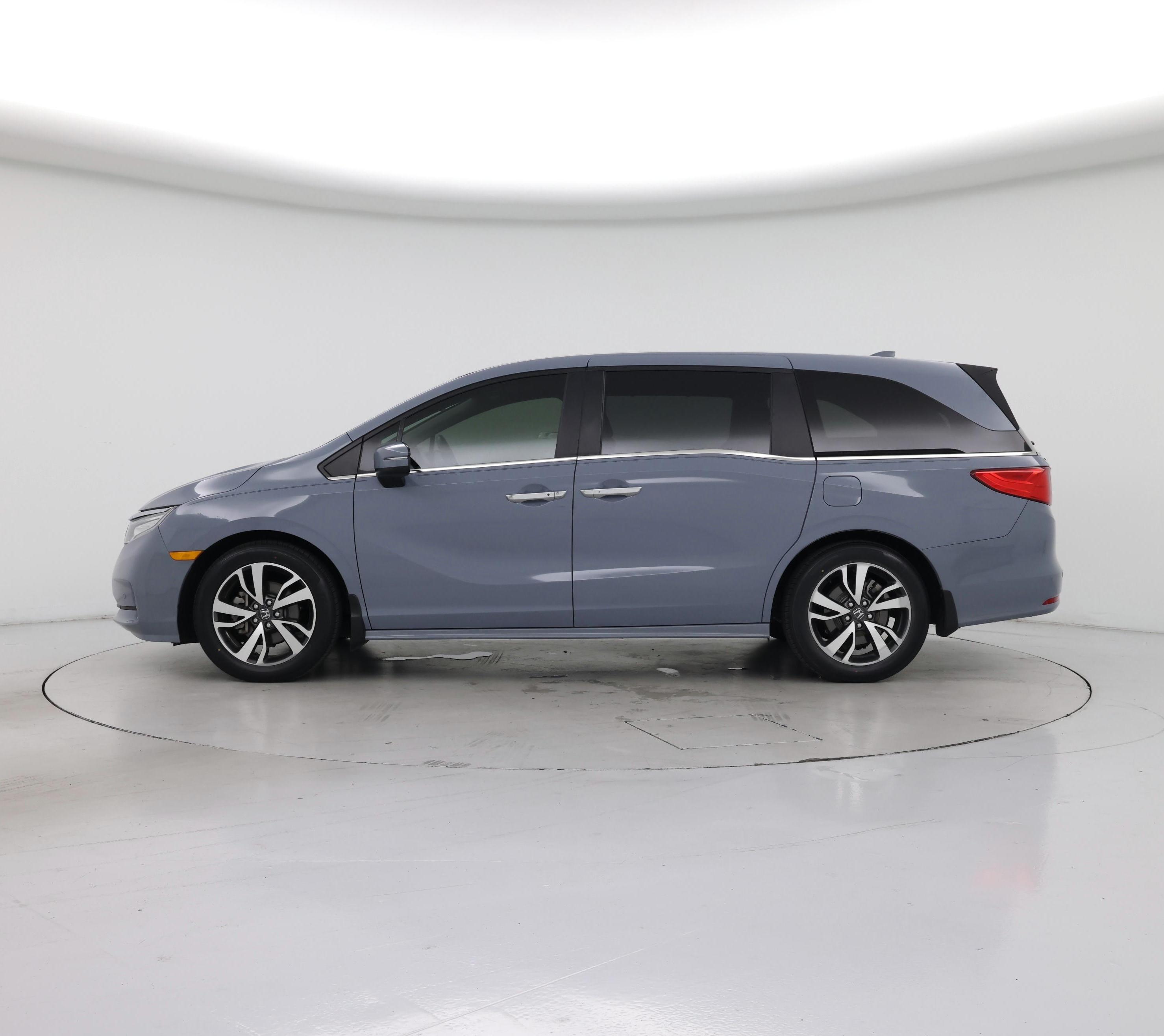 Thumbnail: 2023 Honda Odyssey - 3