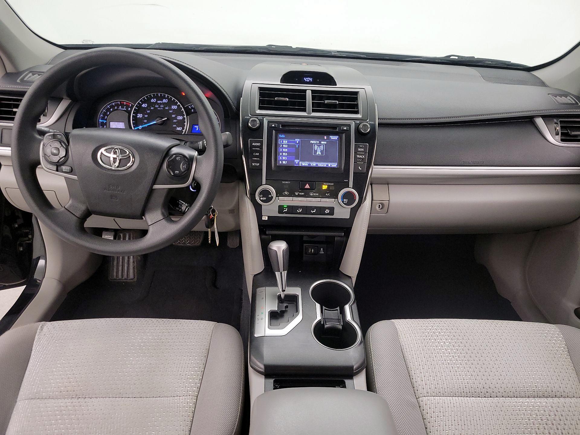 Thumbnail: 2014 Toyota Camry - 9