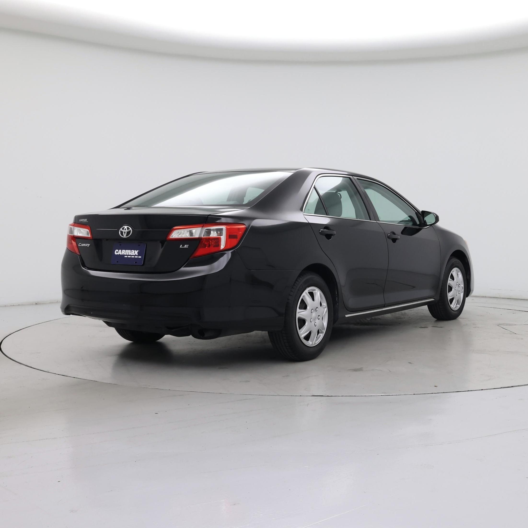 Thumbnail: 2014 Toyota Camry - 8