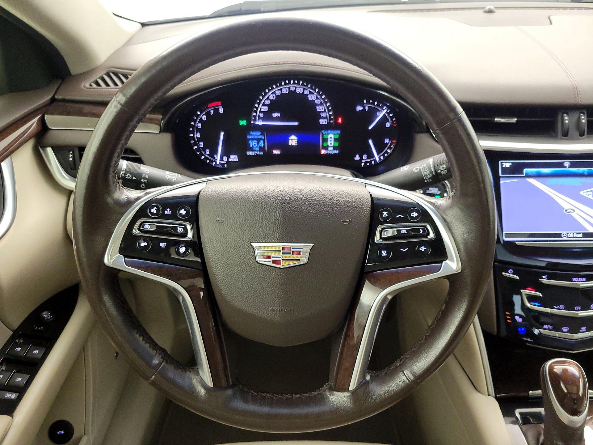 Thumbnail: 2017 Cadillac XTS - 10
