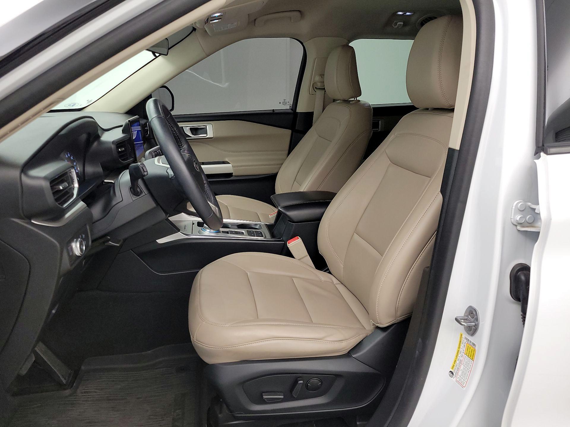 Thumbnail: 2021 Ford Explorer - 11