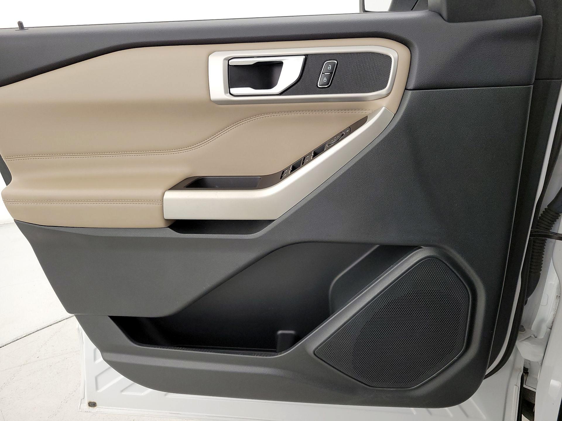 Thumbnail: 2021 Ford Explorer - 12