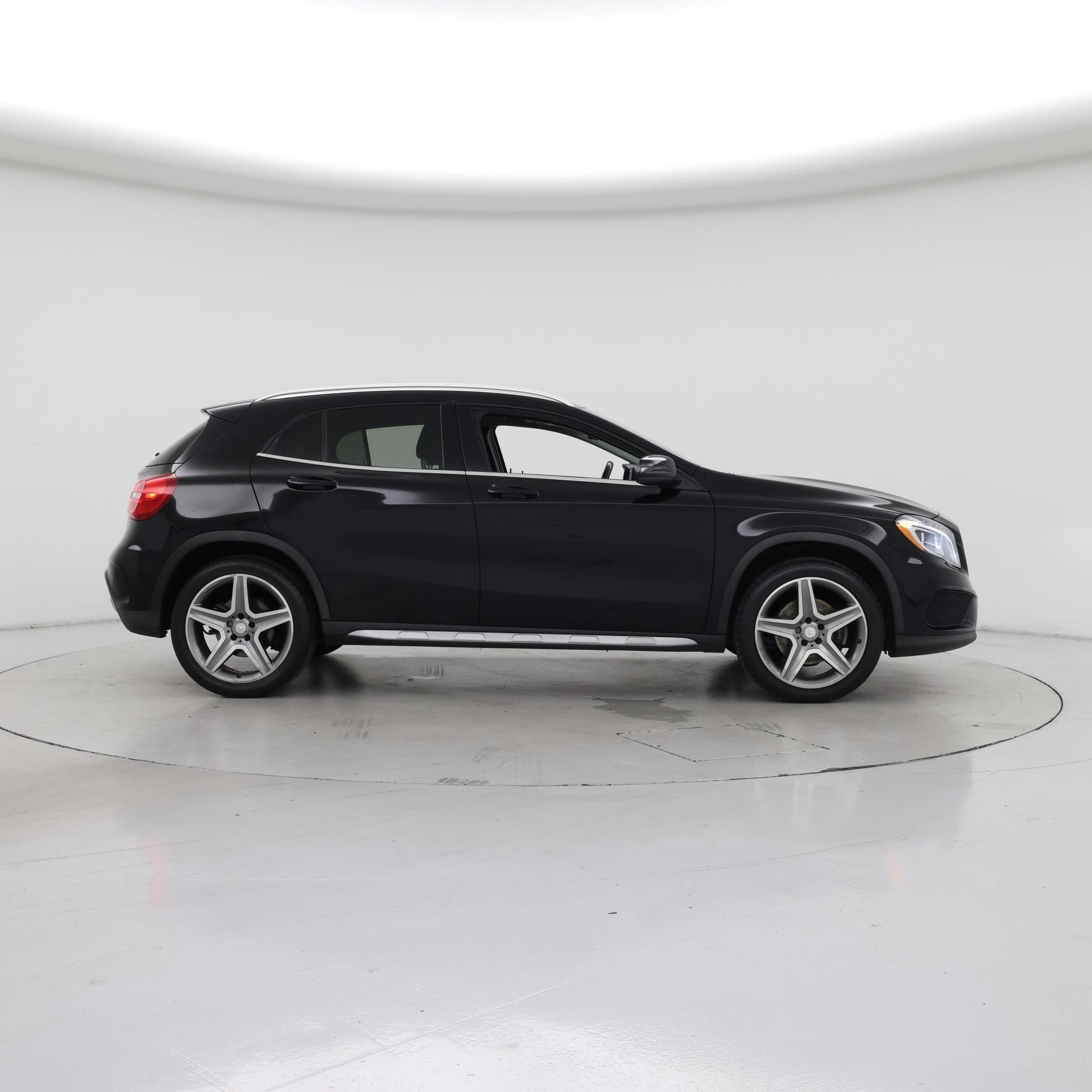 Thumbnail: 2015 Mercedes-Benz GLA - 7