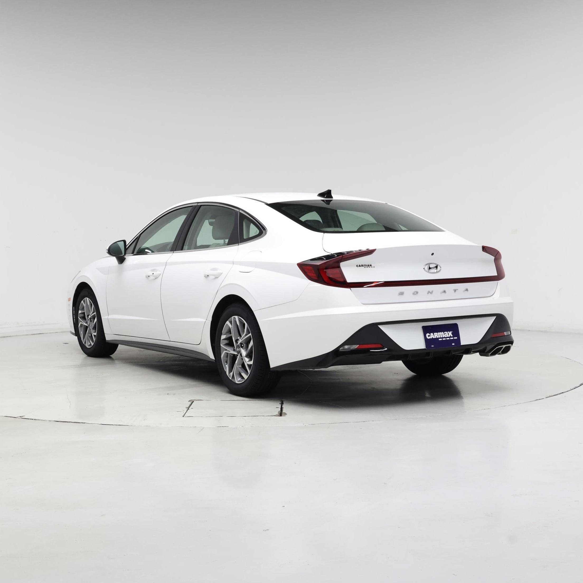 Thumbnail: 2023 Hyundai Sonata - 2