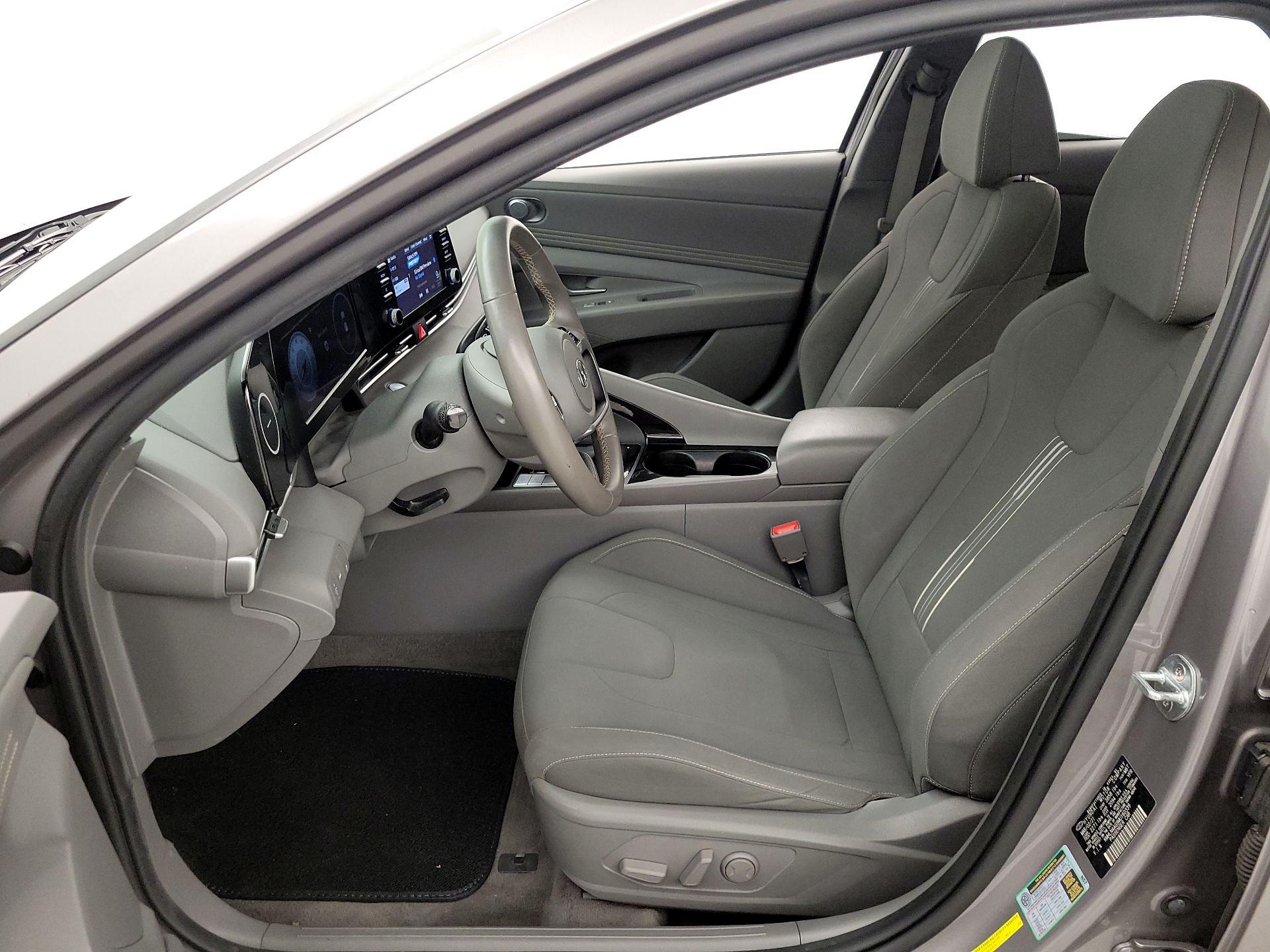 Thumbnail: 2021 Hyundai Elantra - 11