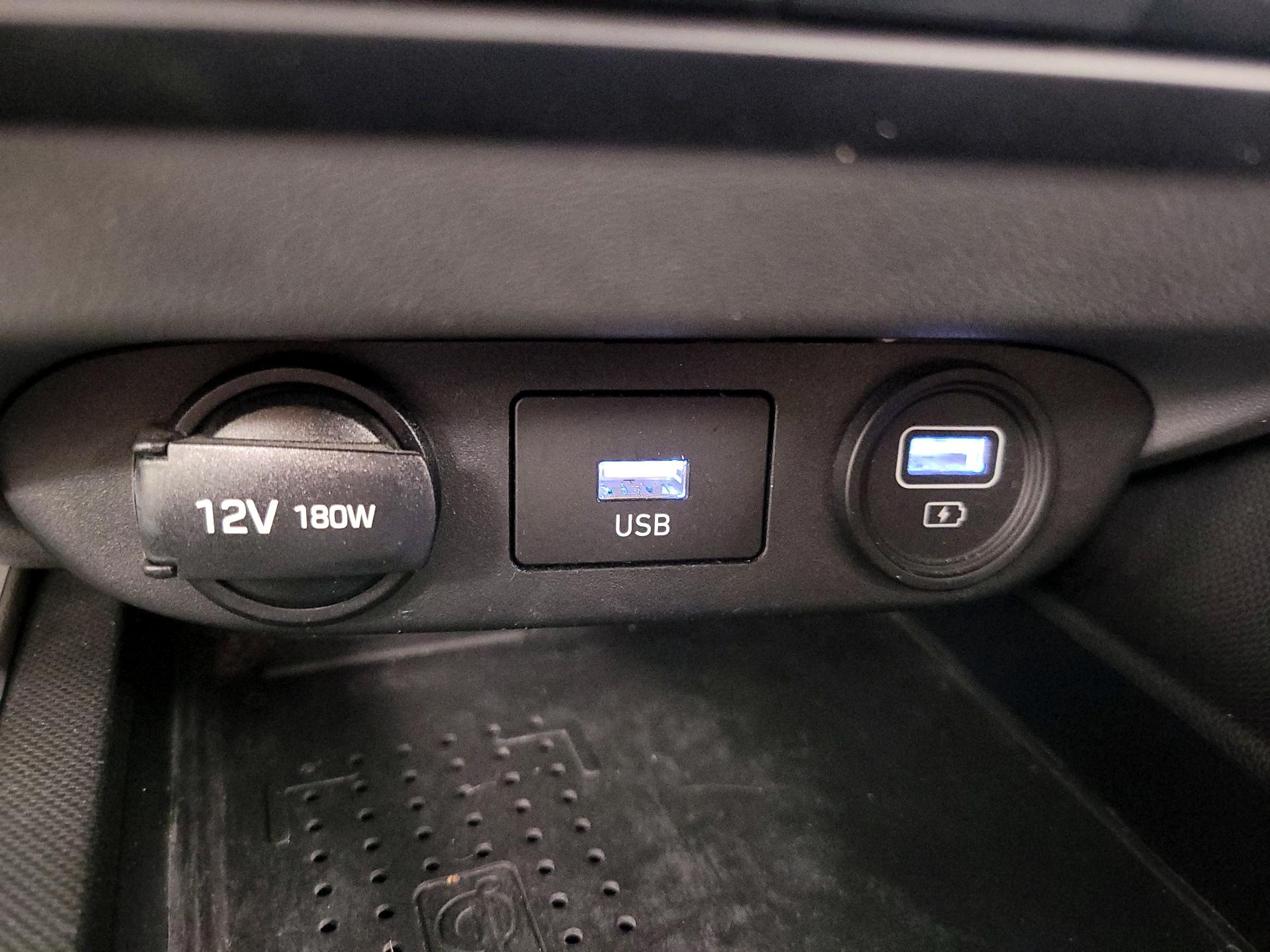 Thumbnail: 2021 Hyundai Elantra - 18