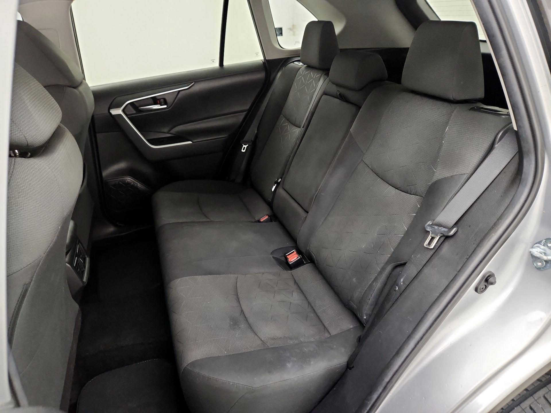 Thumbnail: 2021 Toyota RAV4 - 19