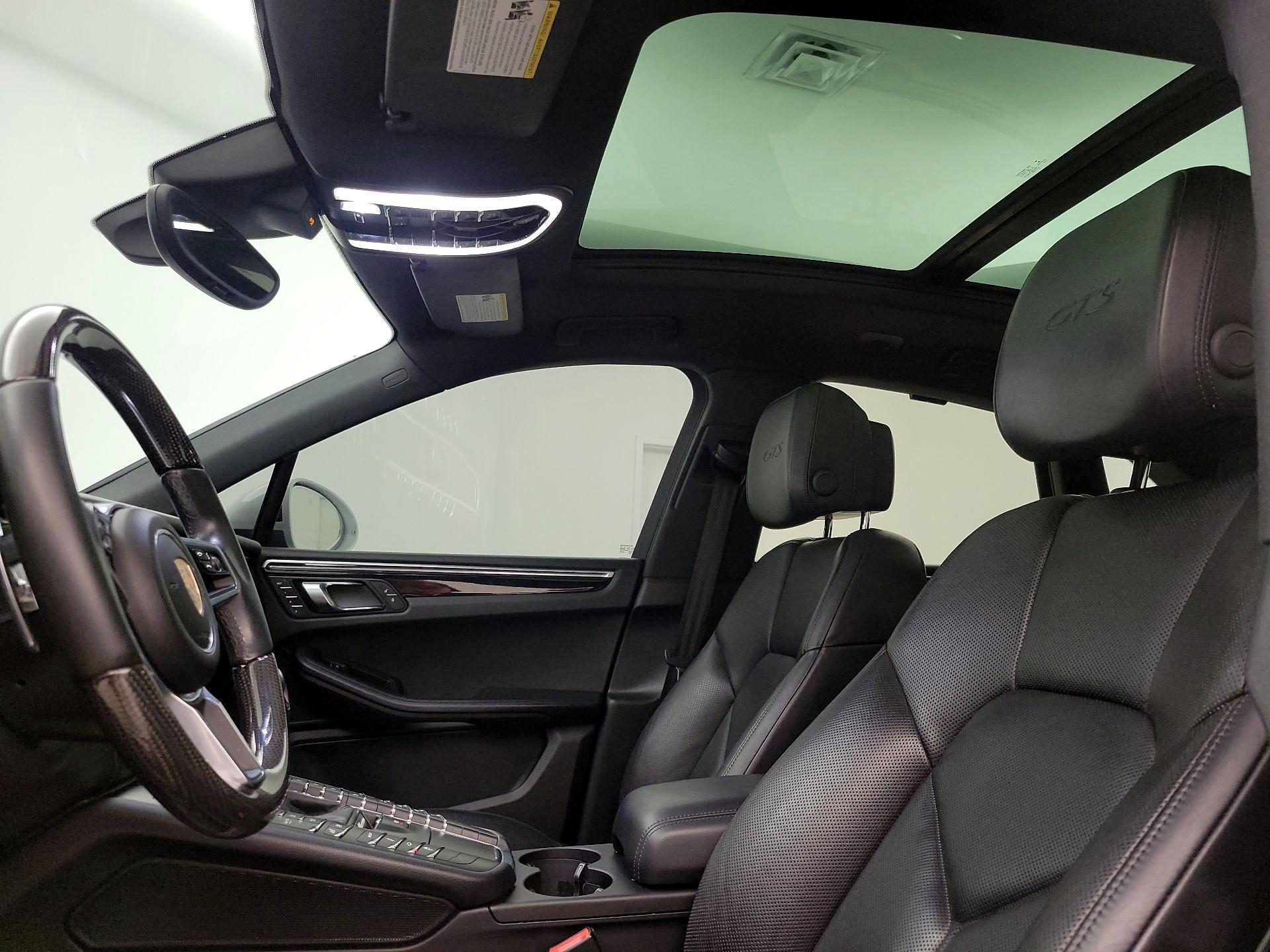 Thumbnail: 2017 Porsche Macan - 20