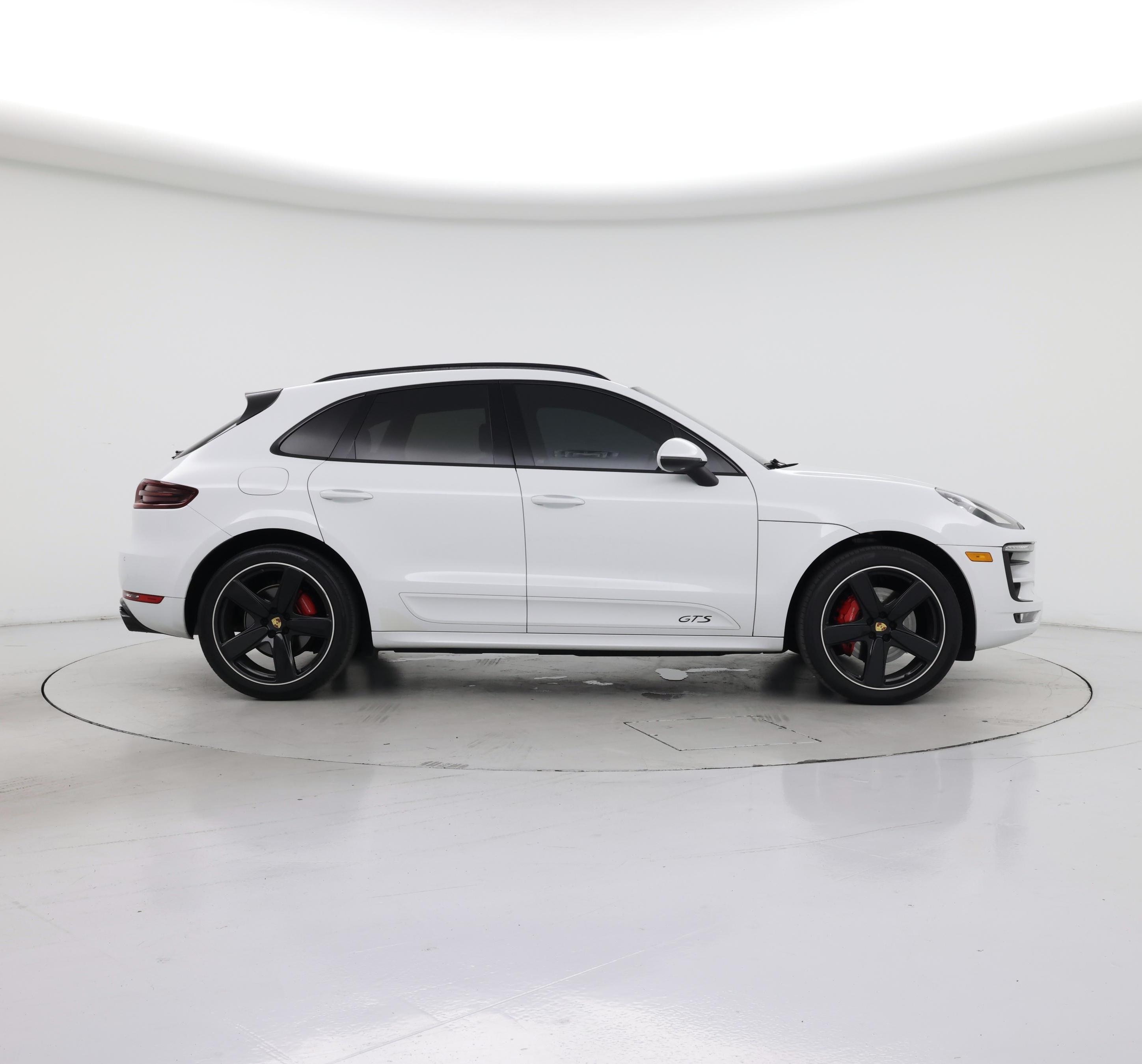 Thumbnail: 2017 Porsche Macan - 7