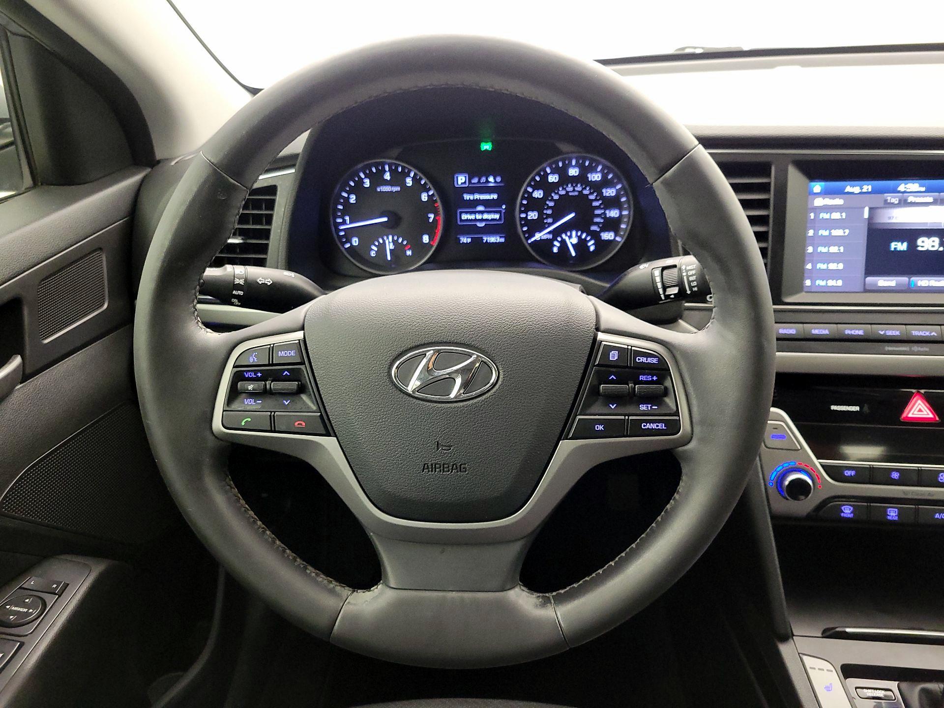 Thumbnail: 2017 Hyundai Elantra - 10