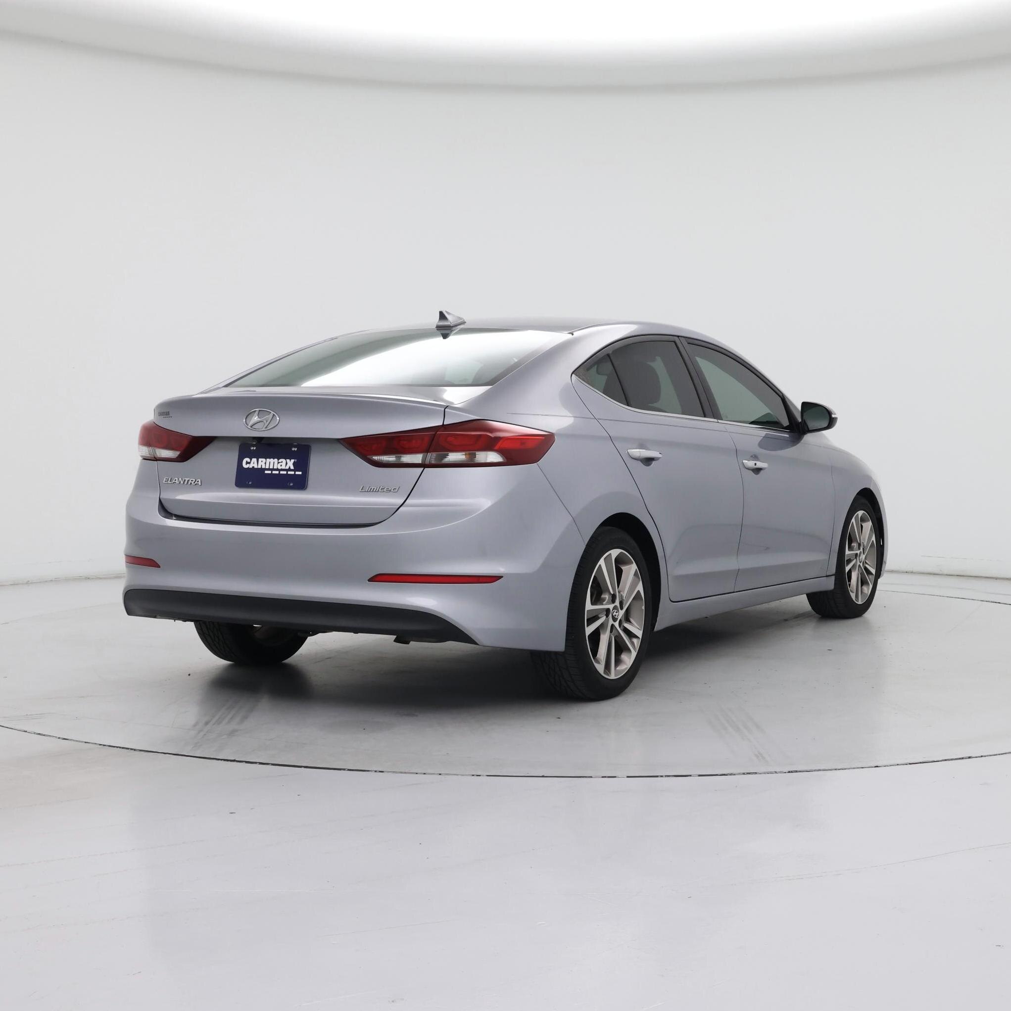 Thumbnail: 2017 Hyundai Elantra - 8