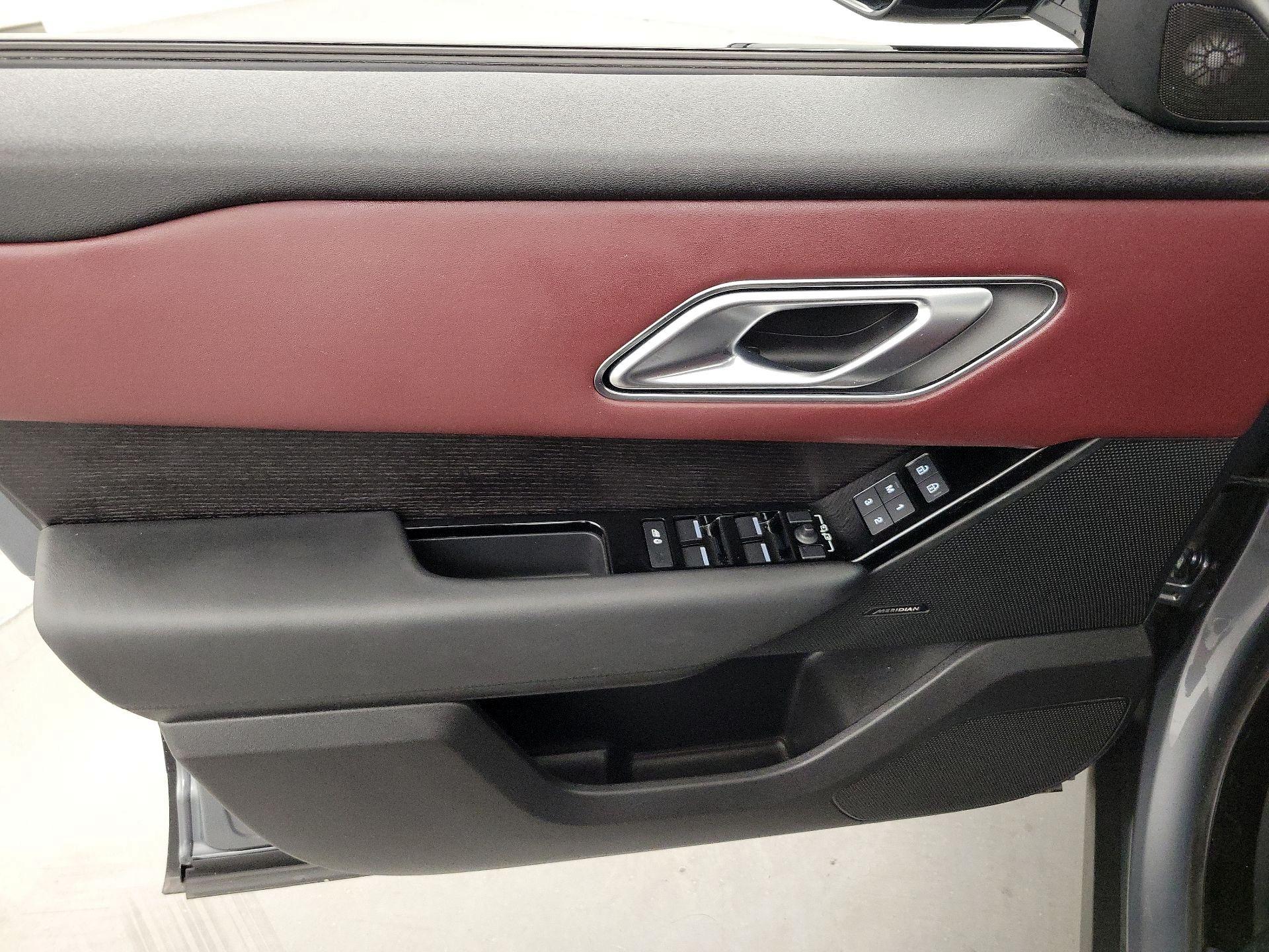 Thumbnail: 2024 Land Rover Range Rover Velar - 12