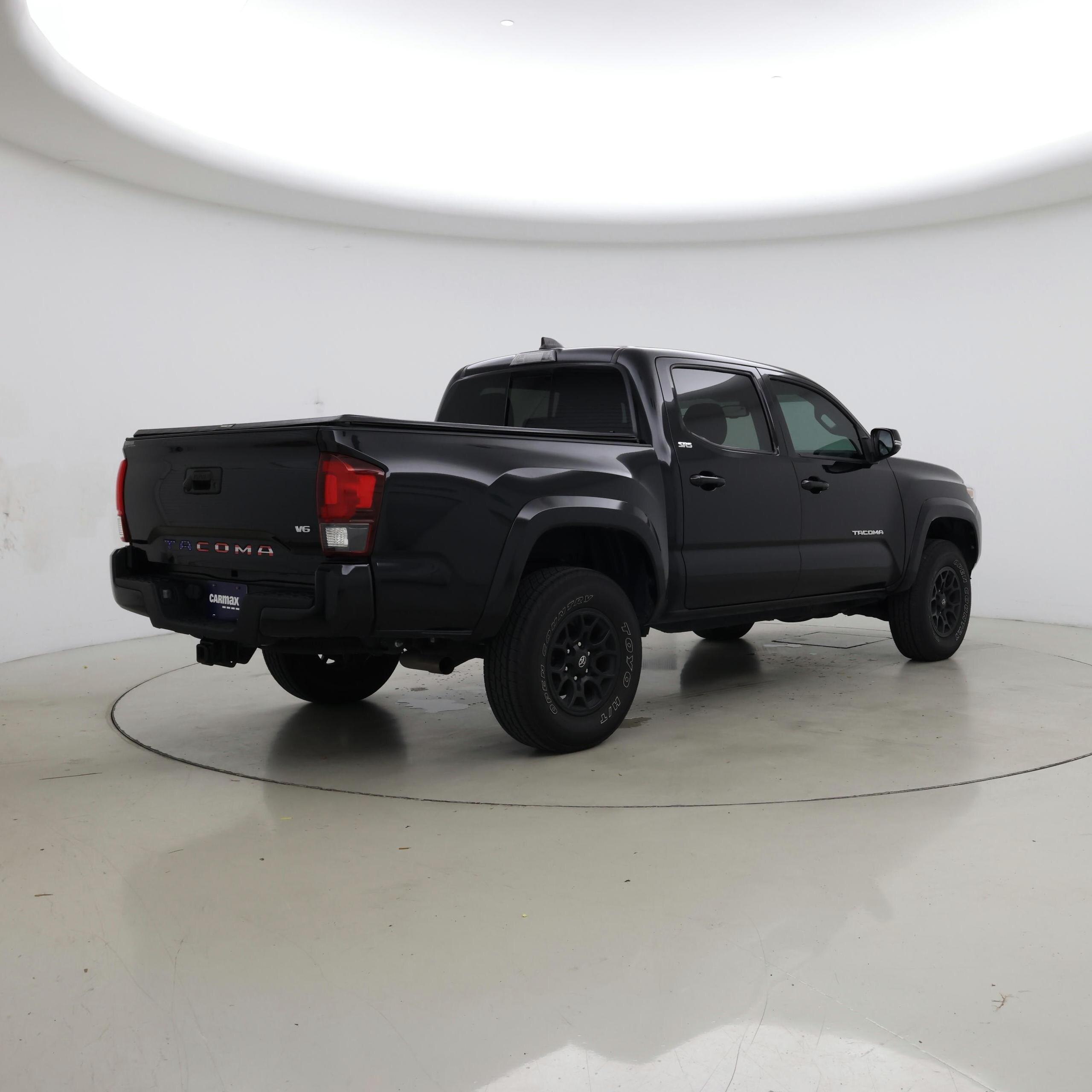 Thumbnail: 2022 Toyota Tacoma - 8
