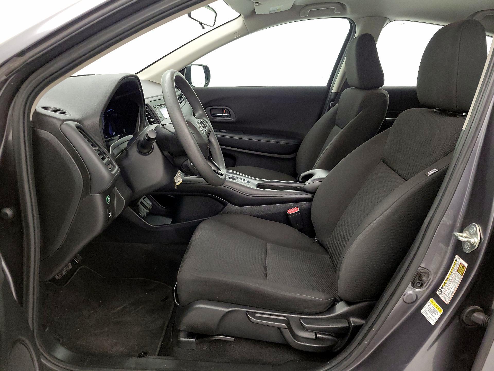 Thumbnail: 2016 Honda HR-V - 11