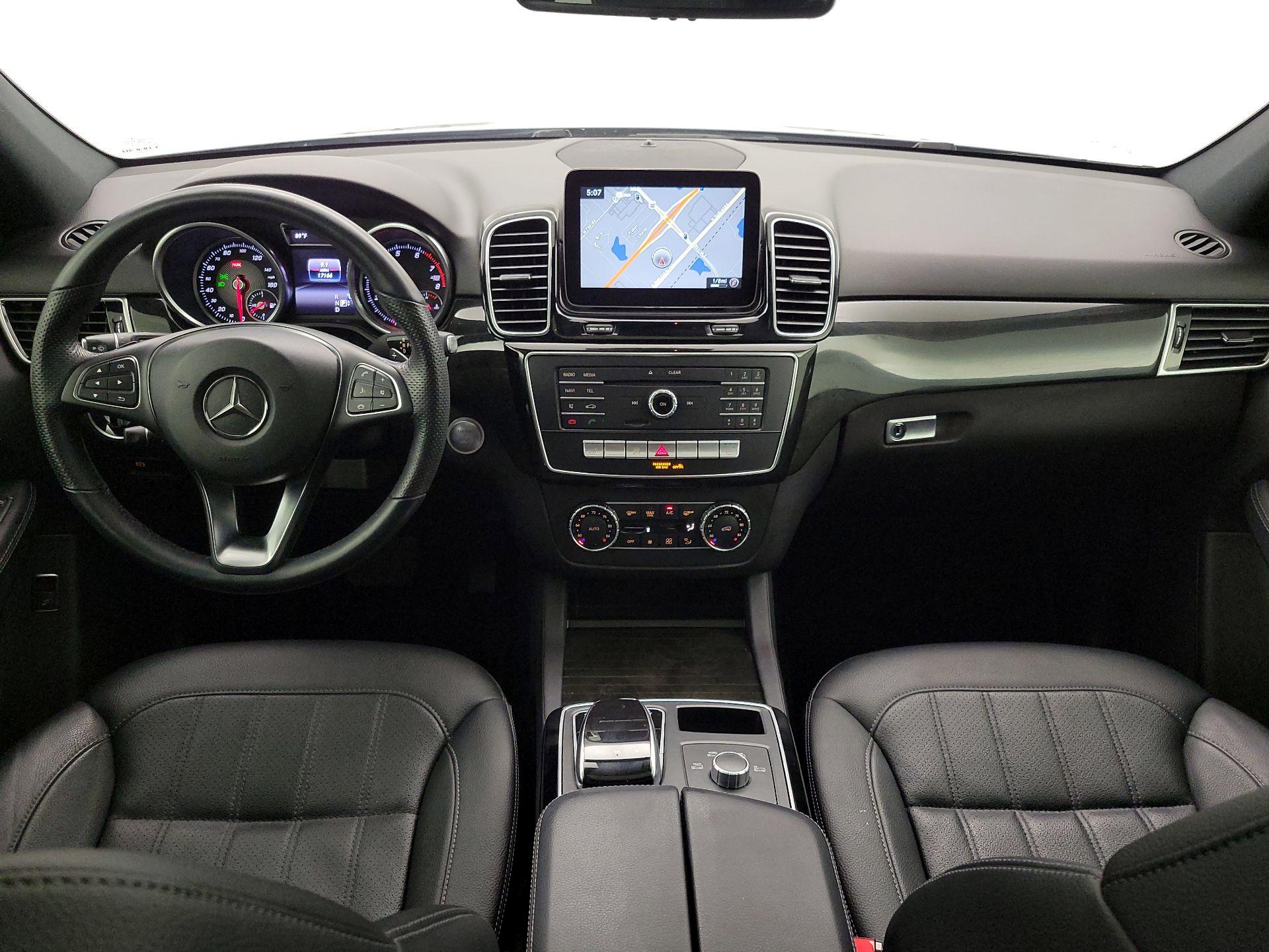 Thumbnail: 2017 Mercedes-Benz GLE - 9