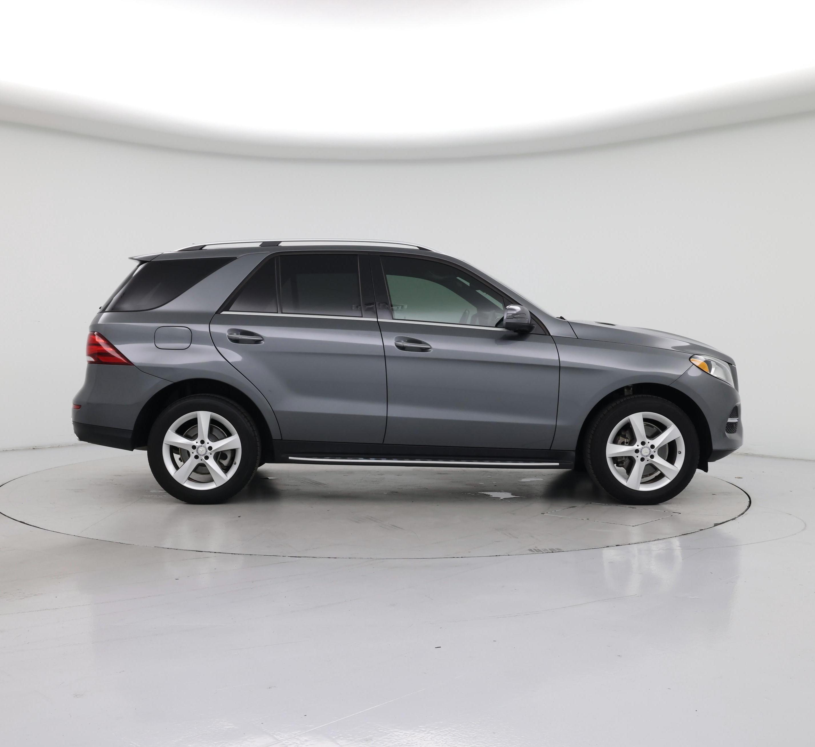 Thumbnail: 2017 Mercedes-Benz GLE - 7