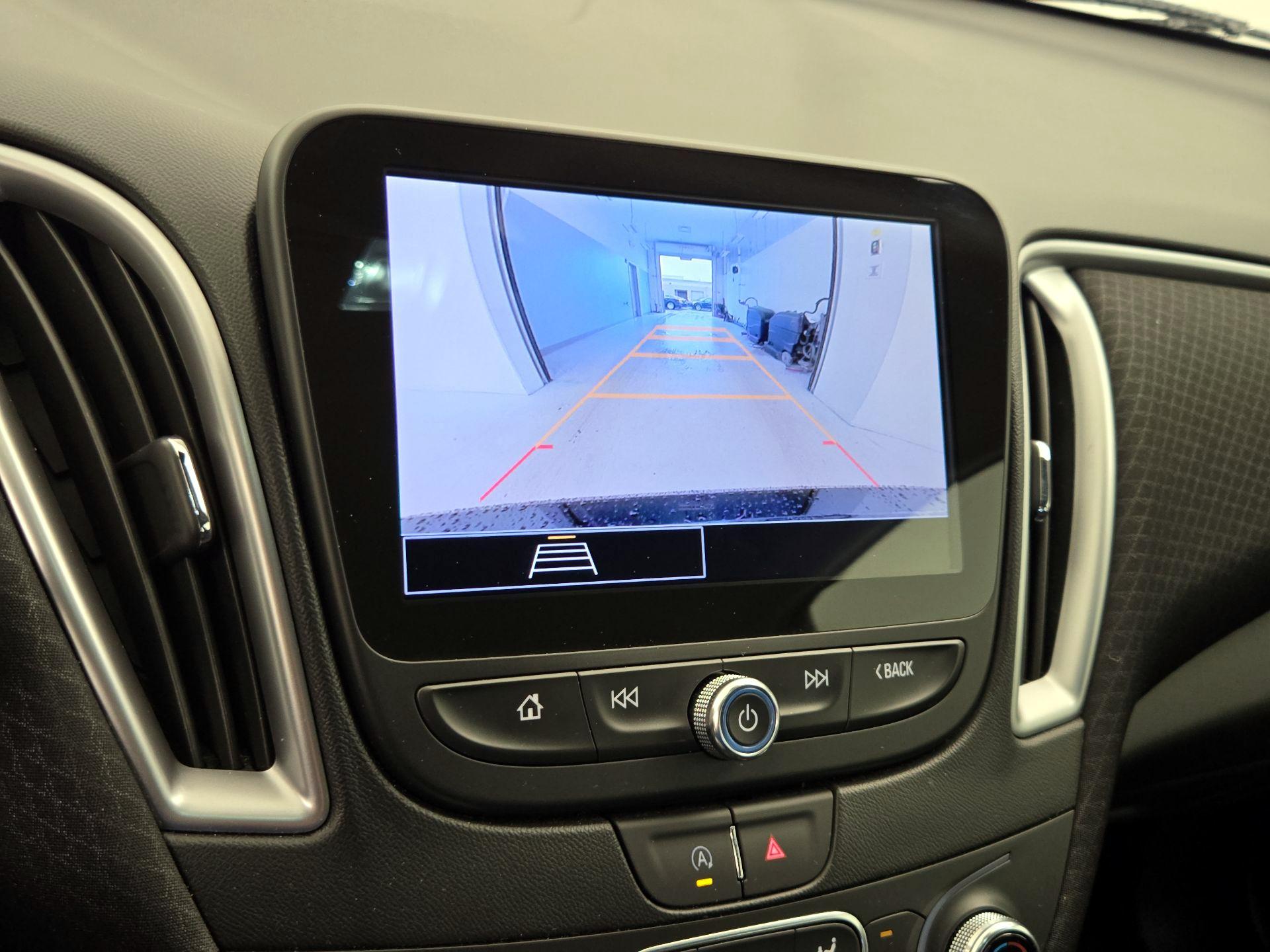 Thumbnail: 2024 Chevrolet Malibu - 15