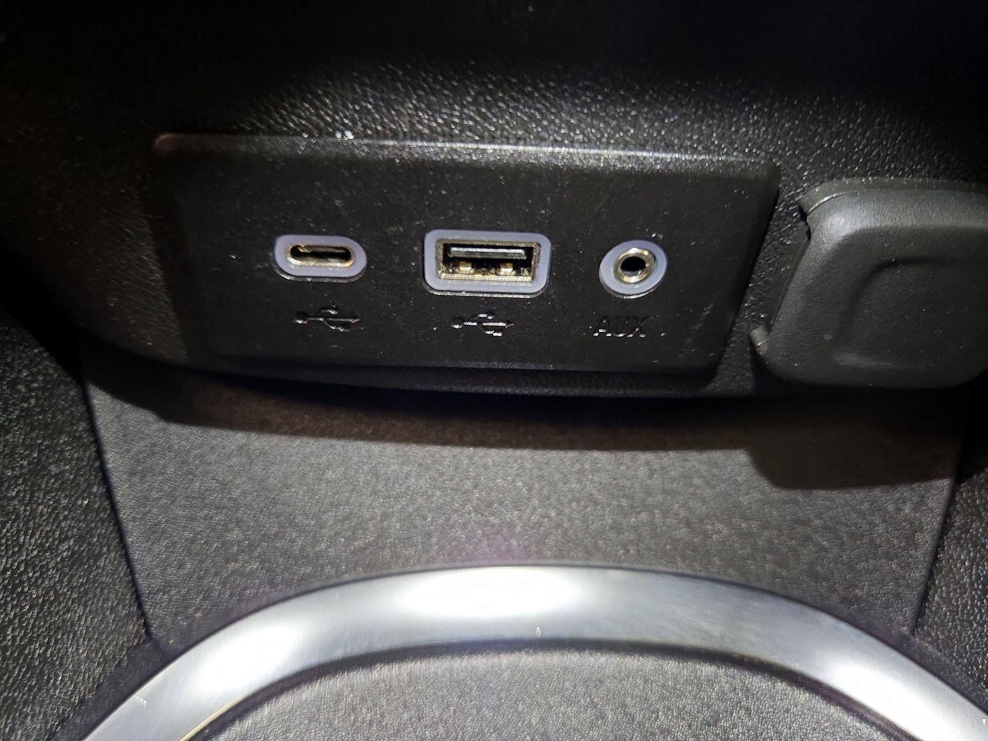 Thumbnail: 2024 Chevrolet Malibu - 19