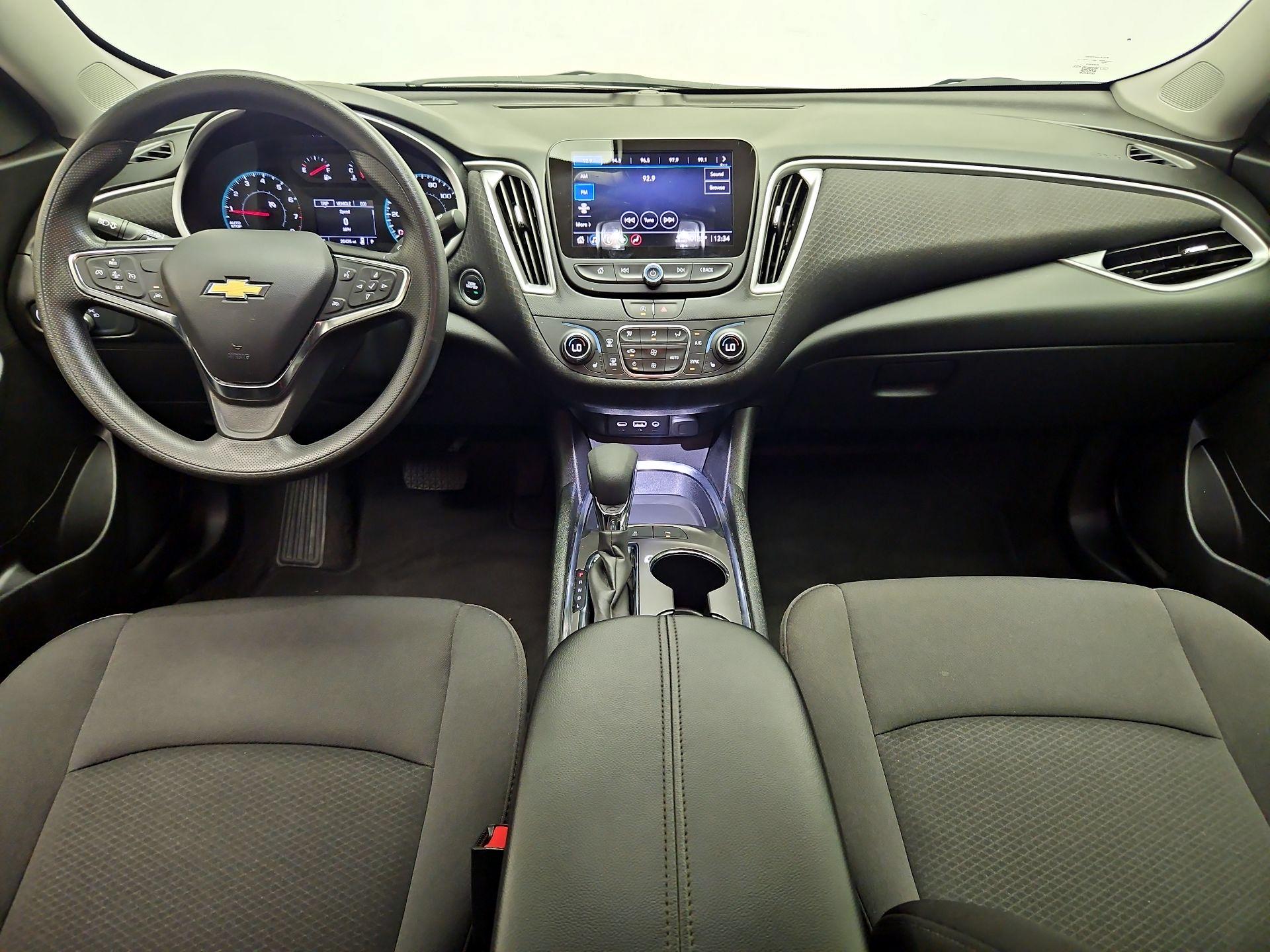 Thumbnail: 2024 Chevrolet Malibu - 9