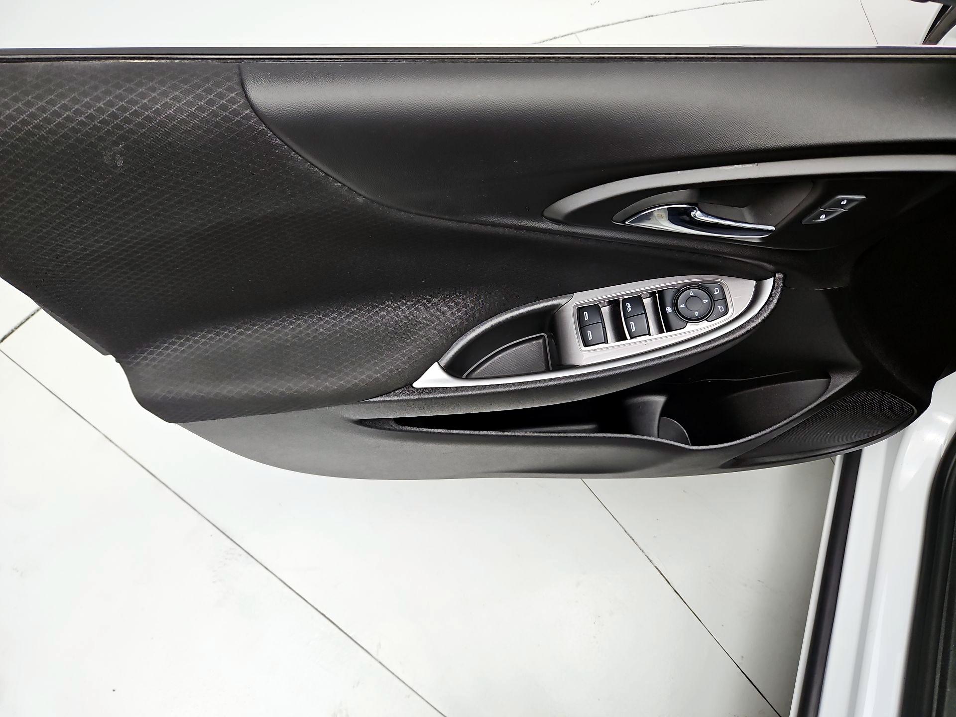 Thumbnail: 2024 Chevrolet Malibu - 12