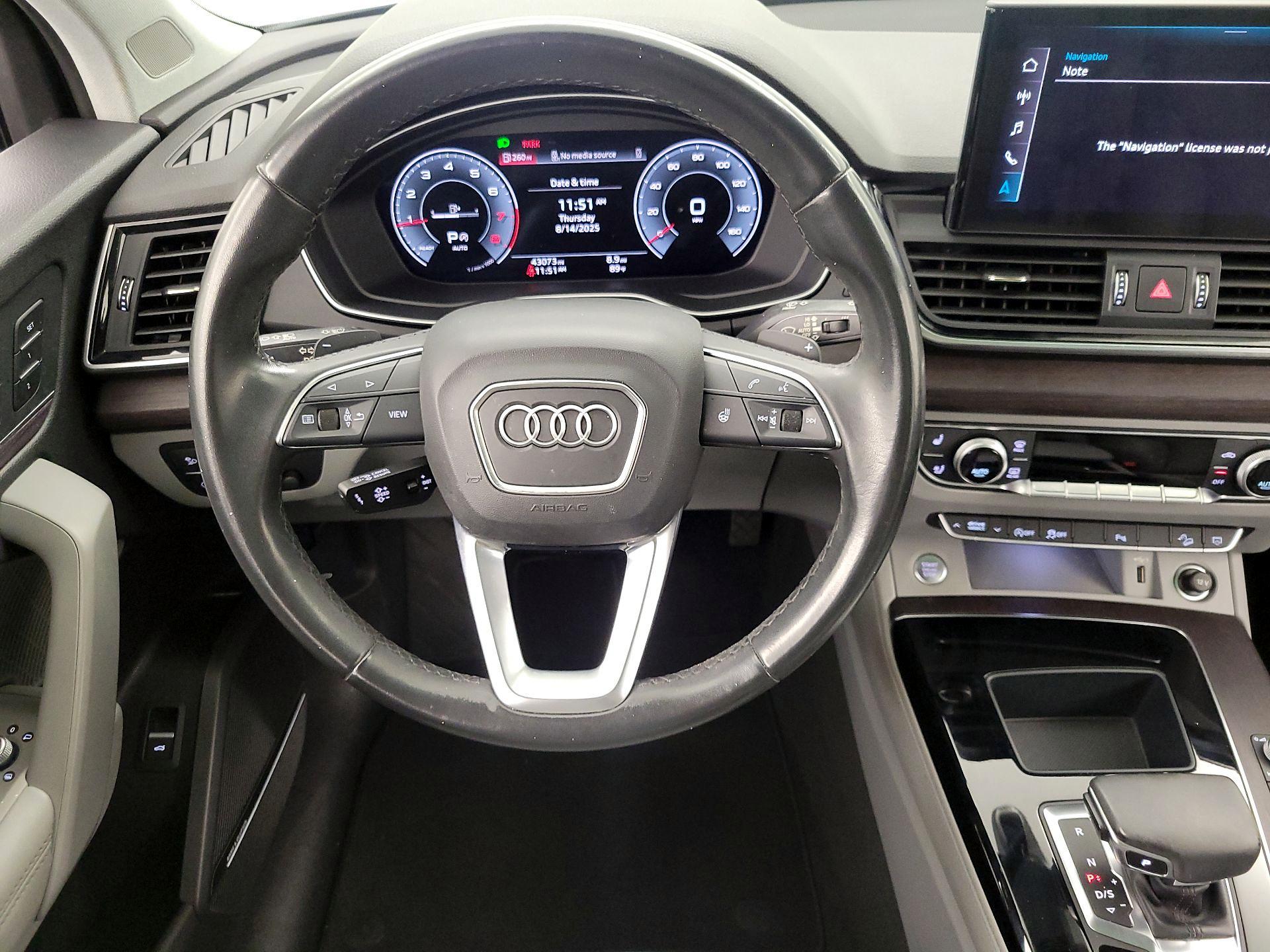 Thumbnail: 2022 Audi Q5 - 10