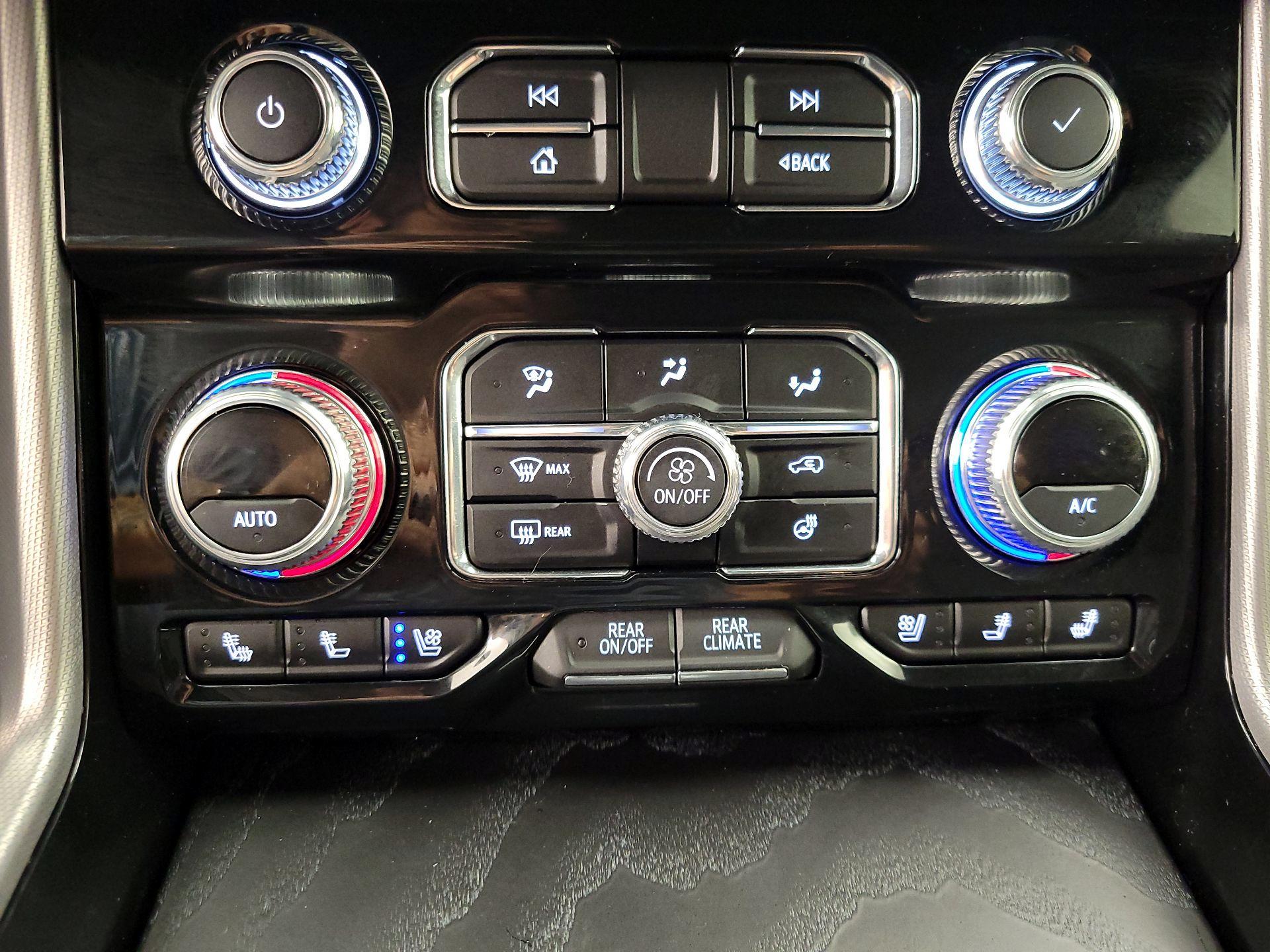 Thumbnail: 2024 GMC Yukon - 17
