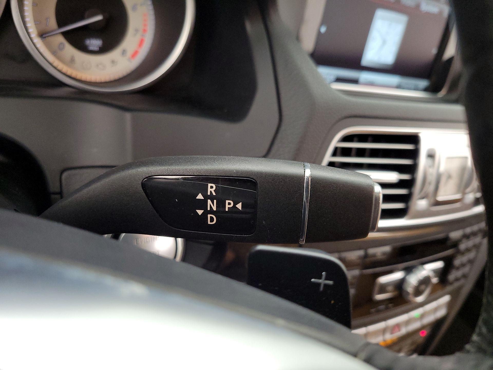 Thumbnail: 2015 Mercedes-Benz E-Class - 18