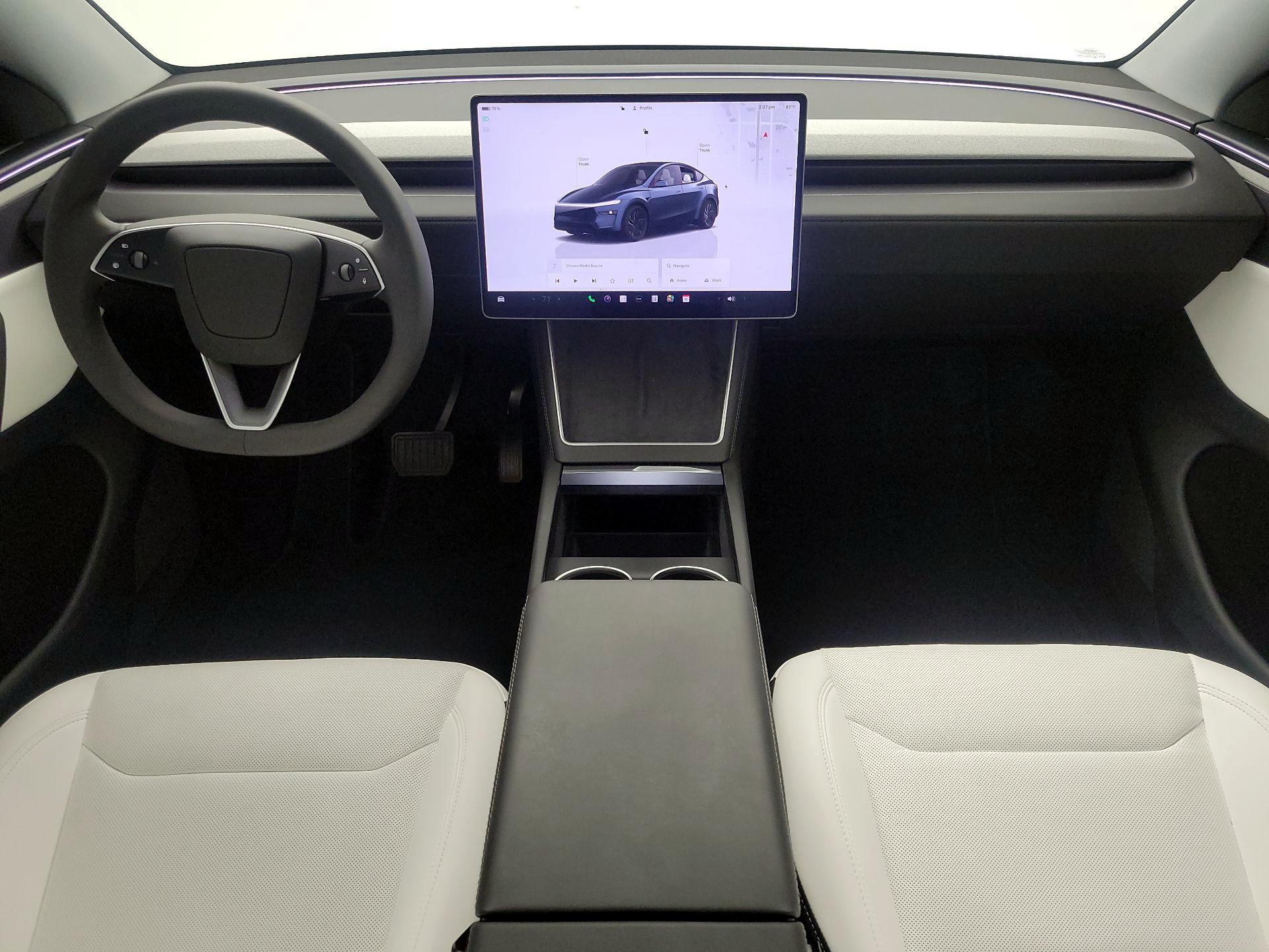 Thumbnail: 2026 Tesla Model Y - 9