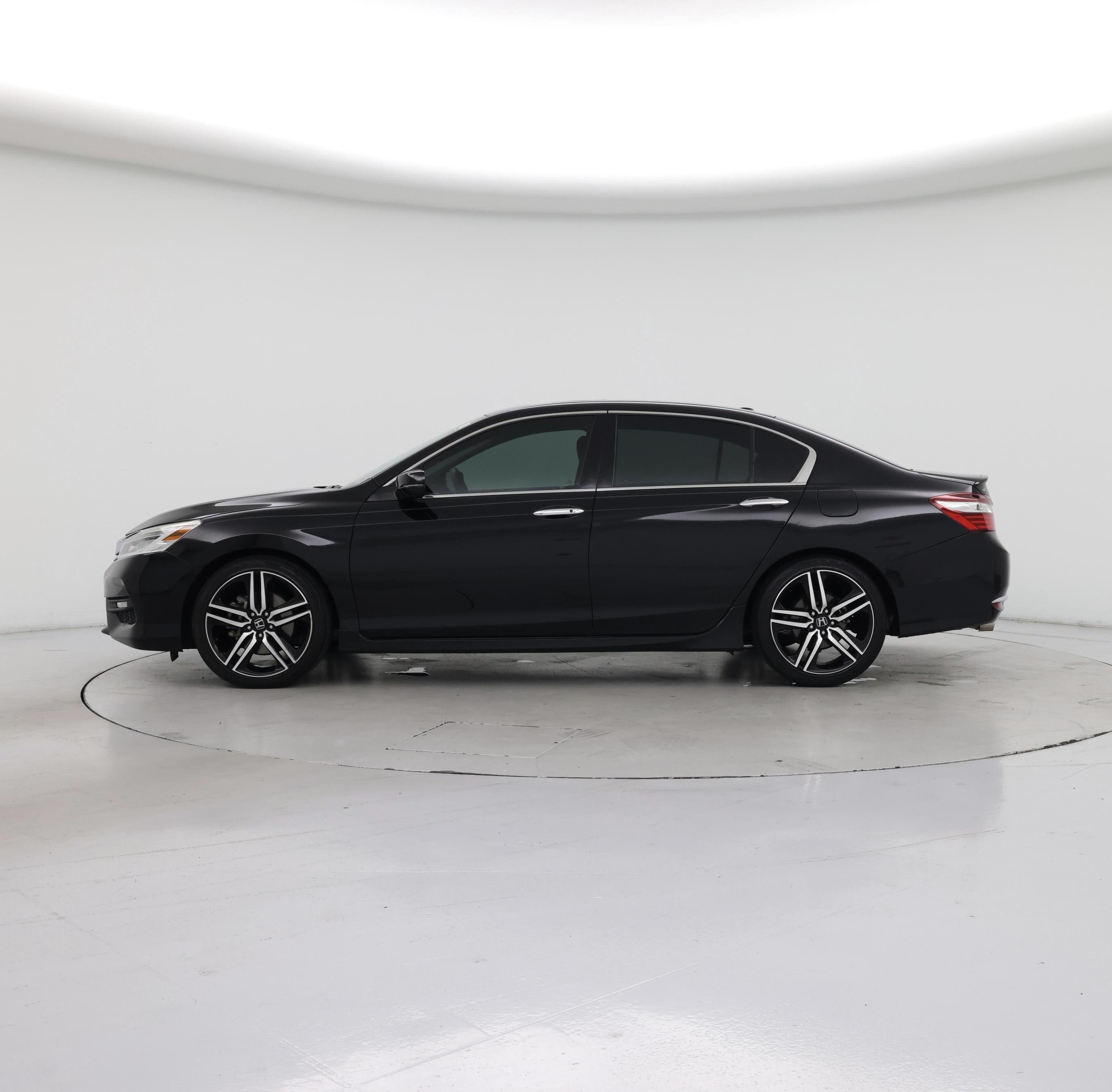 Thumbnail: 2017 Honda Accord - 3