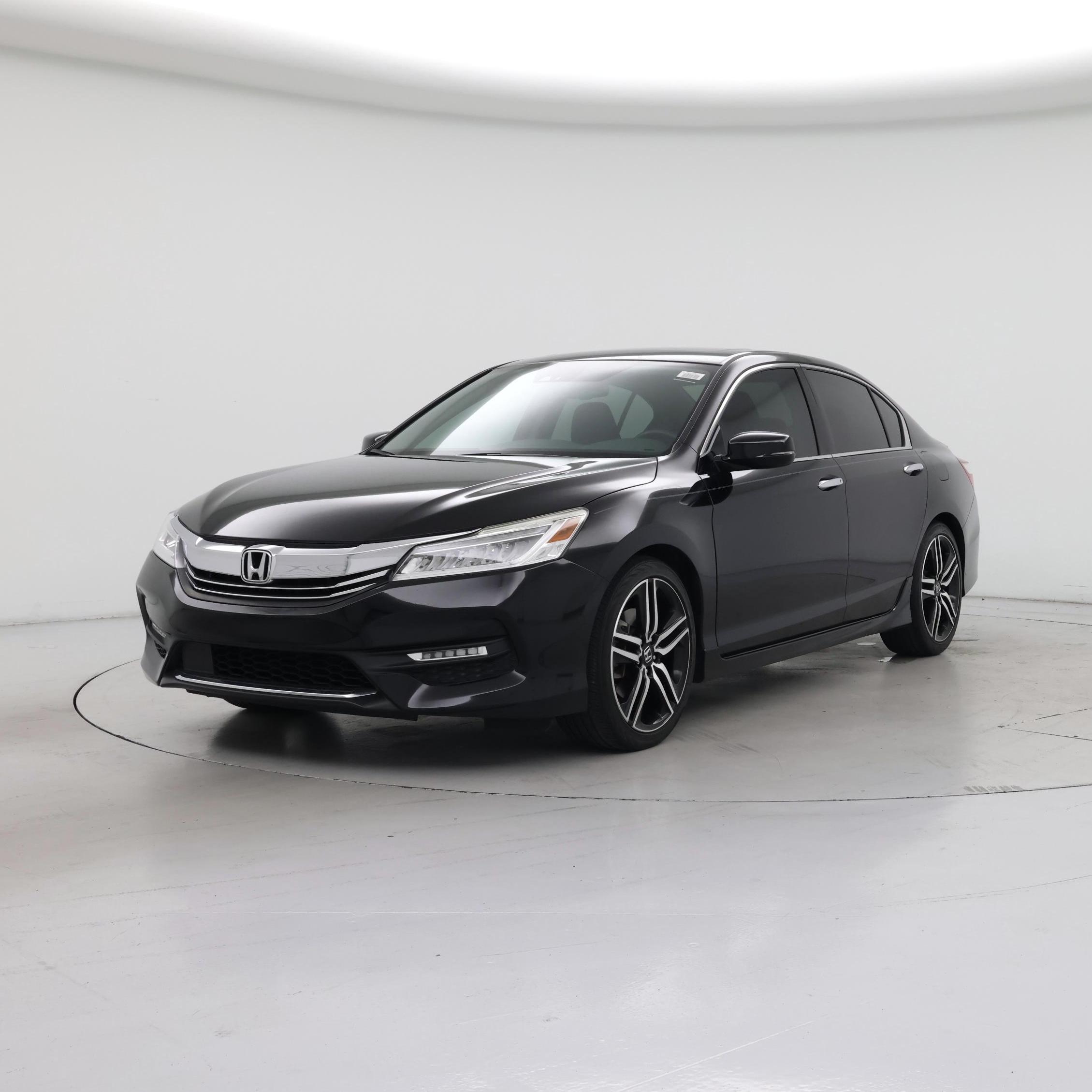 Thumbnail: 2017 Honda Accord - 4