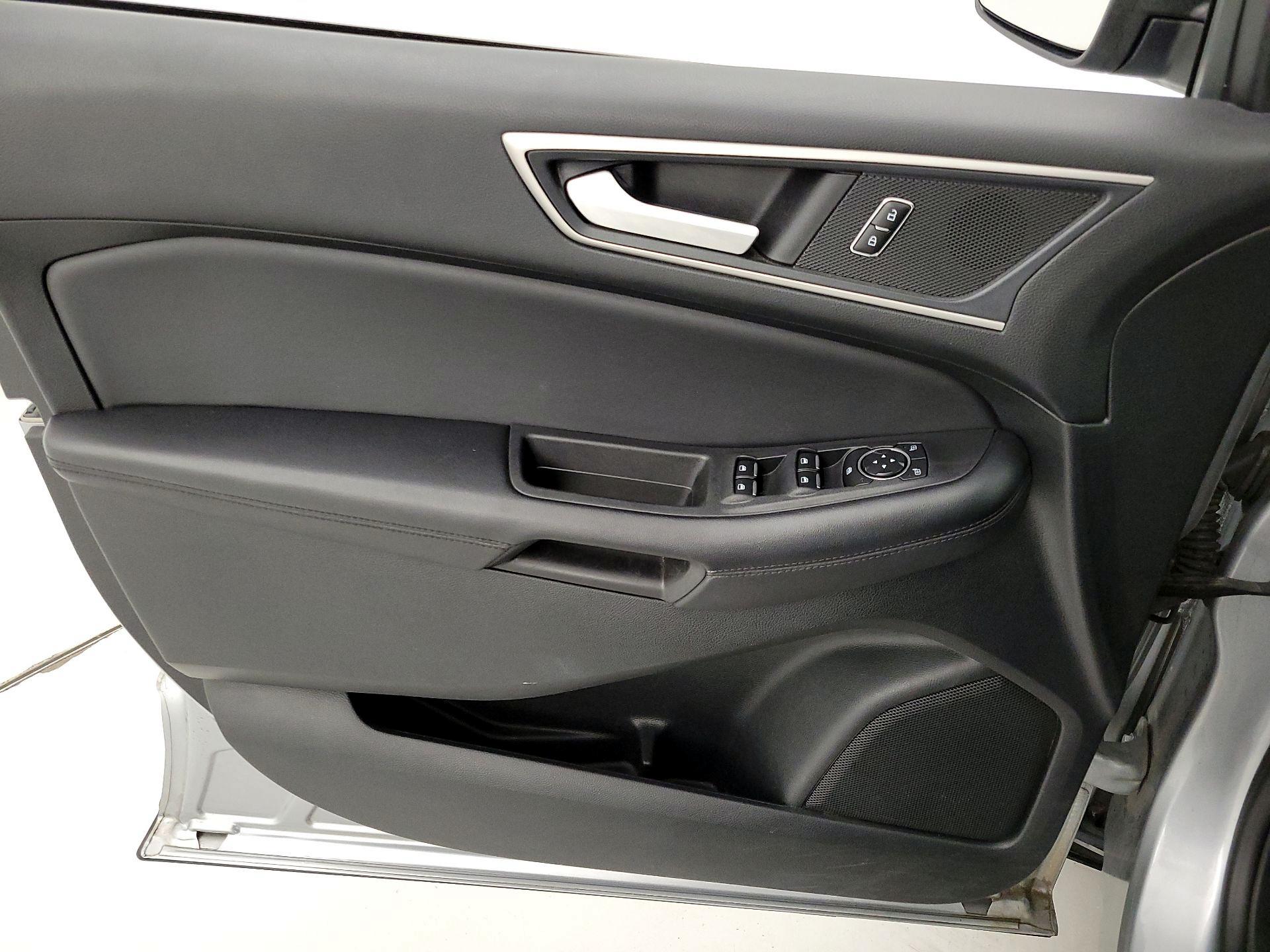 Thumbnail: 2023 Ford Edge - 12