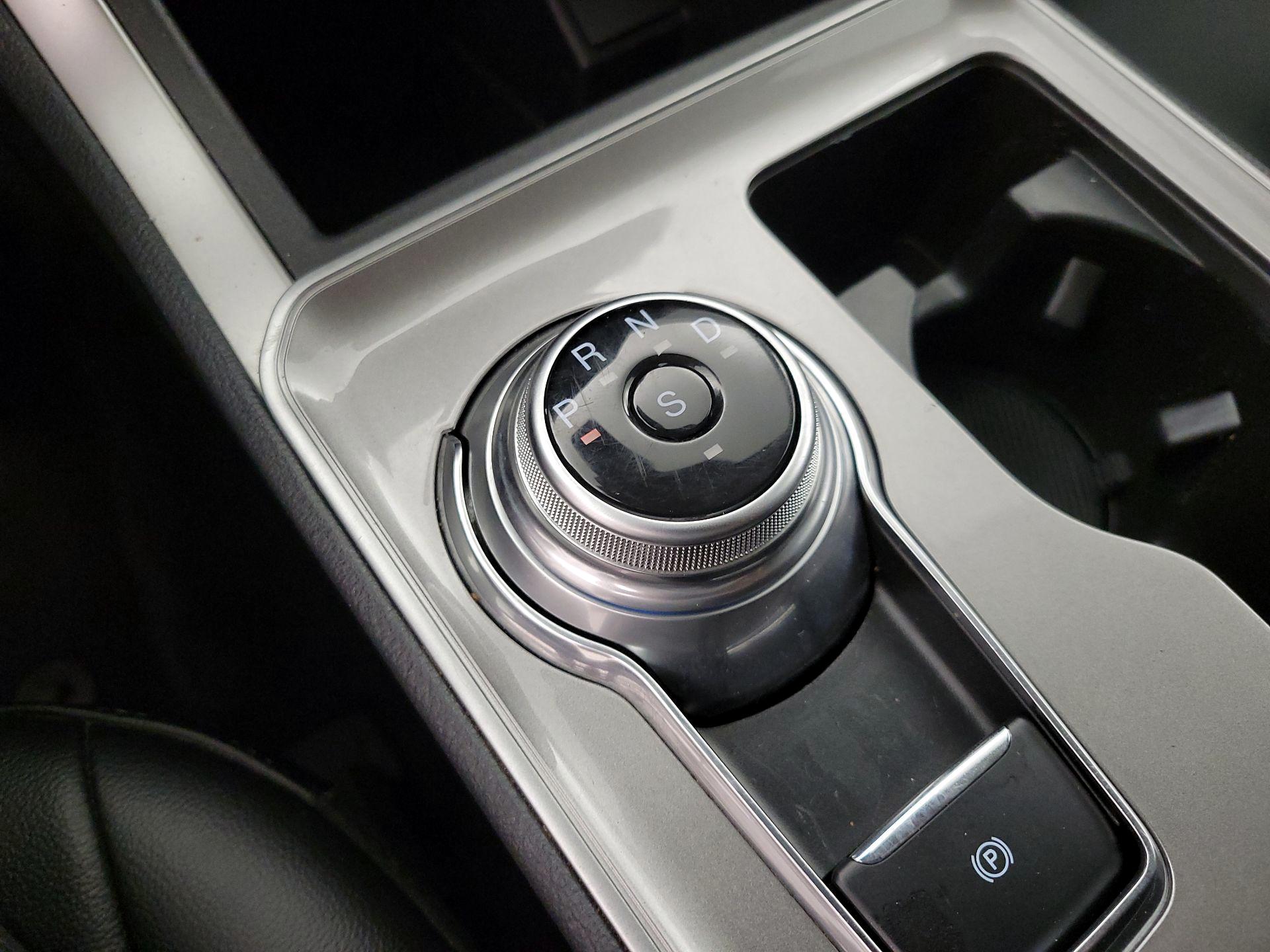 Thumbnail: 2023 Ford Edge - 17