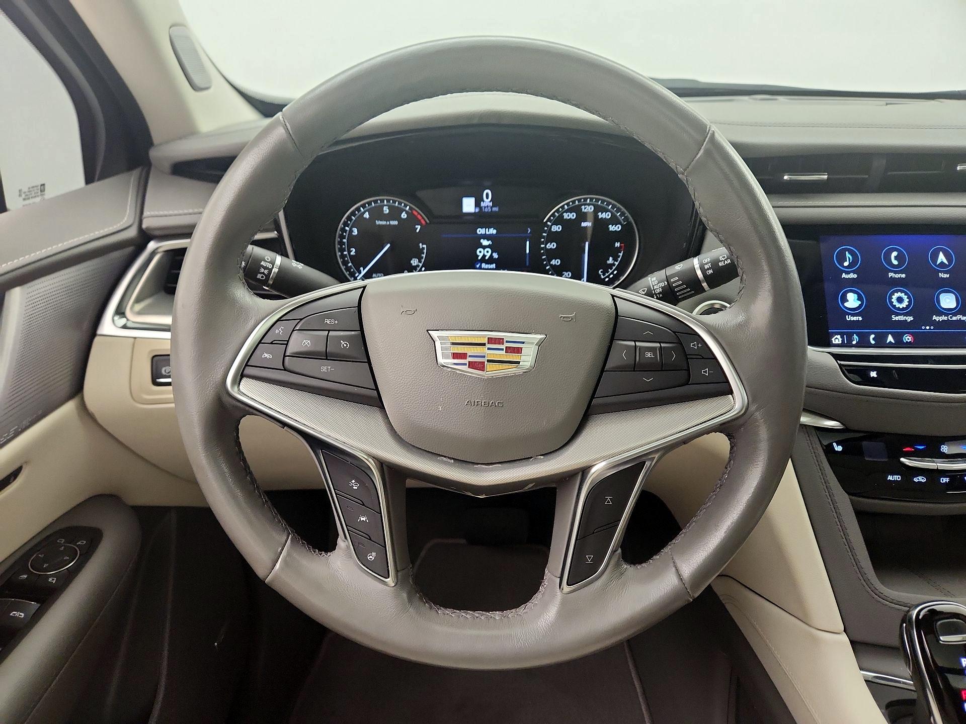 Thumbnail: 2023 Cadillac XT5 - 10
