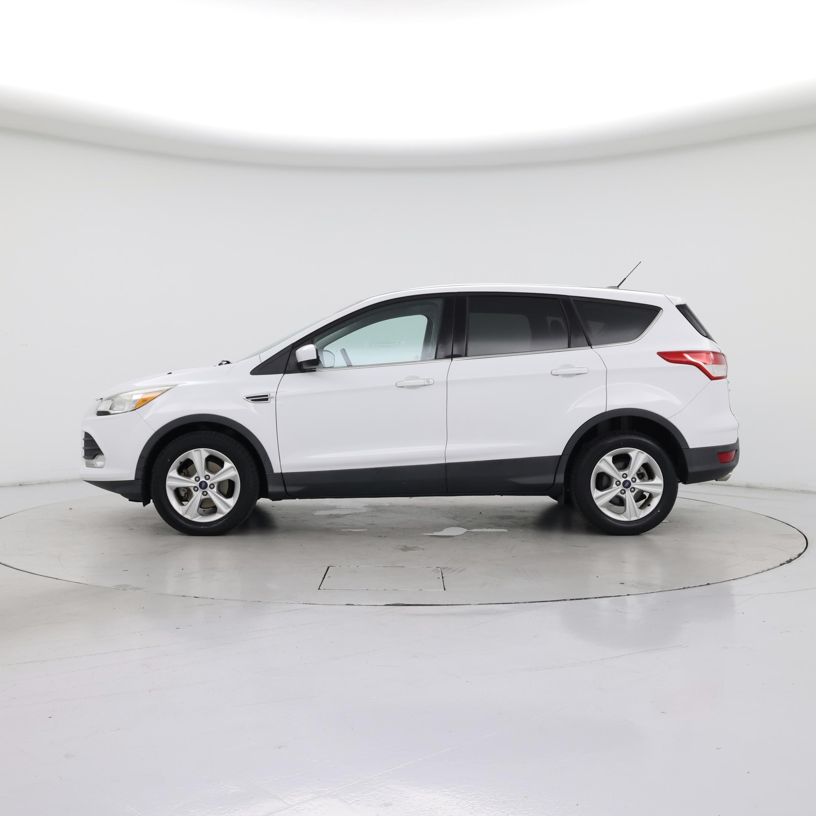 Thumbnail: 2016 Ford Escape - 3
