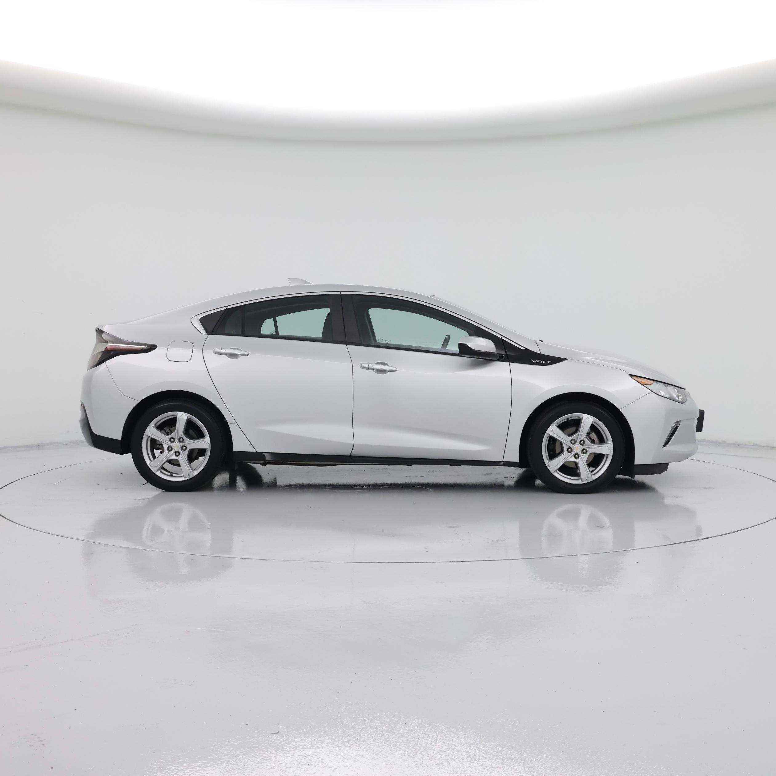 Thumbnail: 2018 Chevrolet Volt - 7