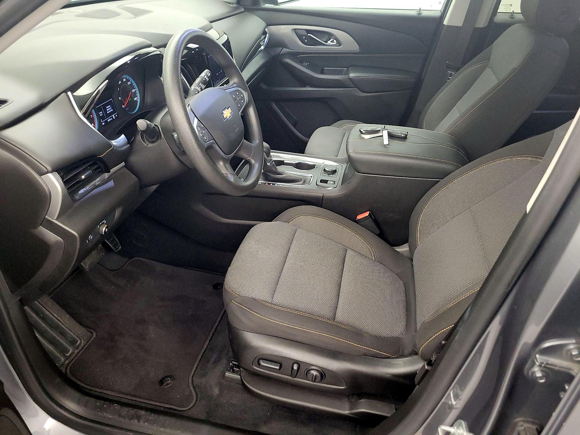 Thumbnail: 2021 Chevrolet Traverse - 11