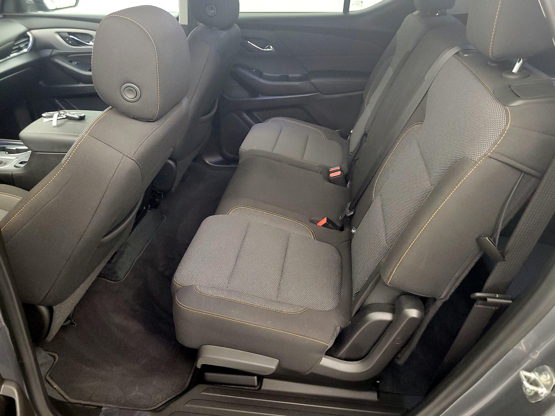 Thumbnail: 2021 Chevrolet Traverse - 19